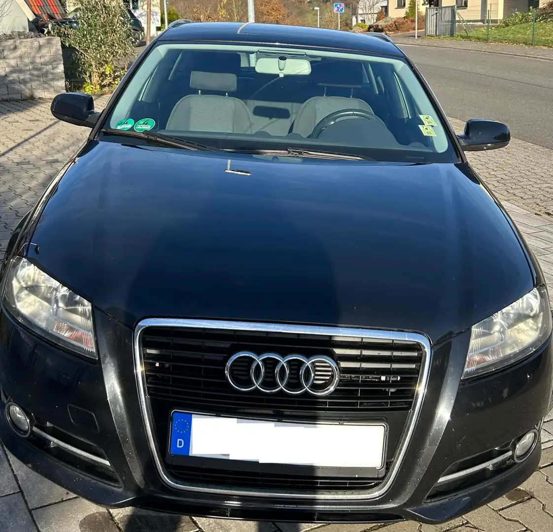 Audi A3 1.4 TFSI Attraction Schwarz - 2