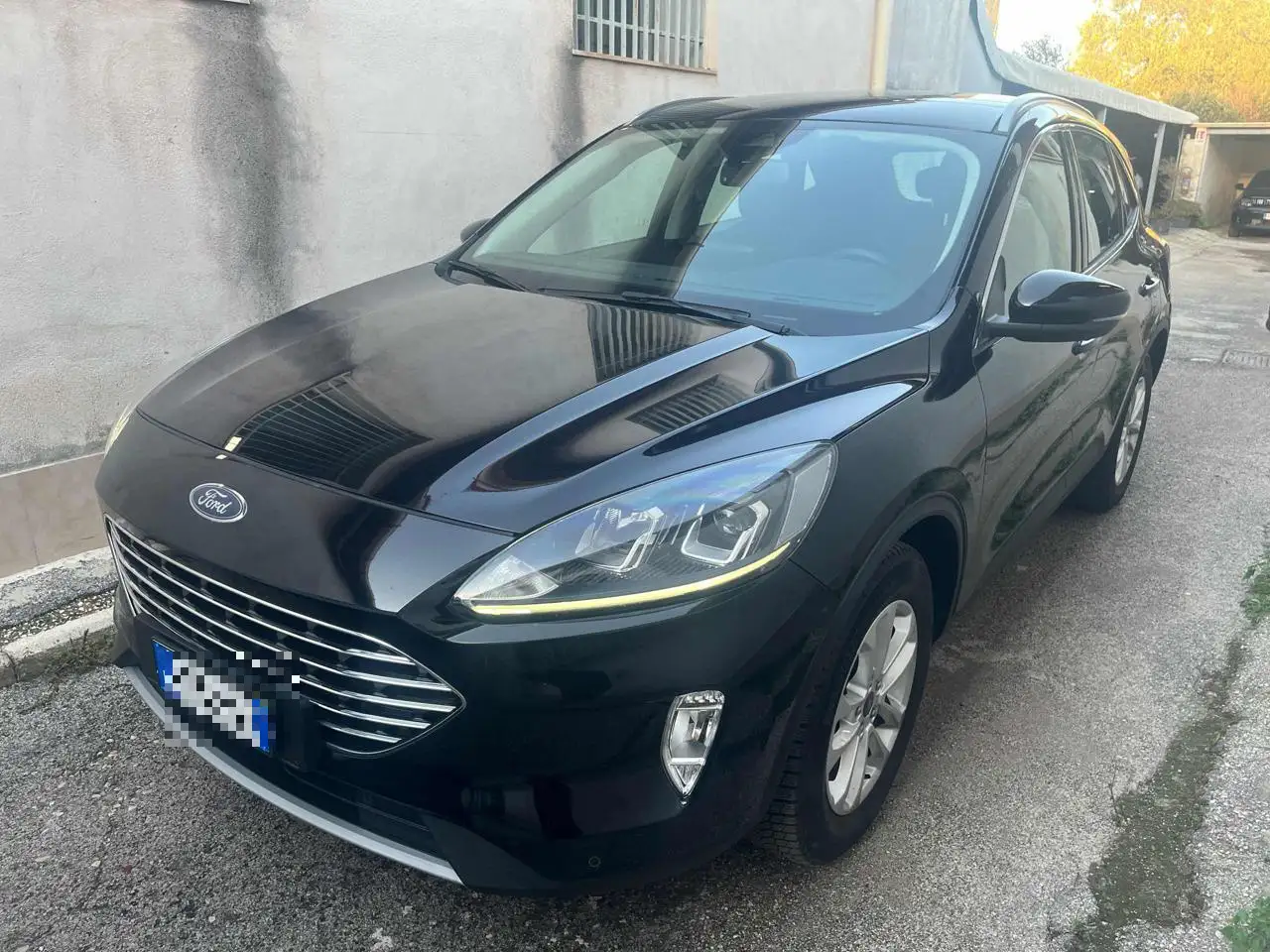 Ford Kuga 1.5 EcoBlue 120 CV aut. 2WD Titanium Business — photo 1 of 9