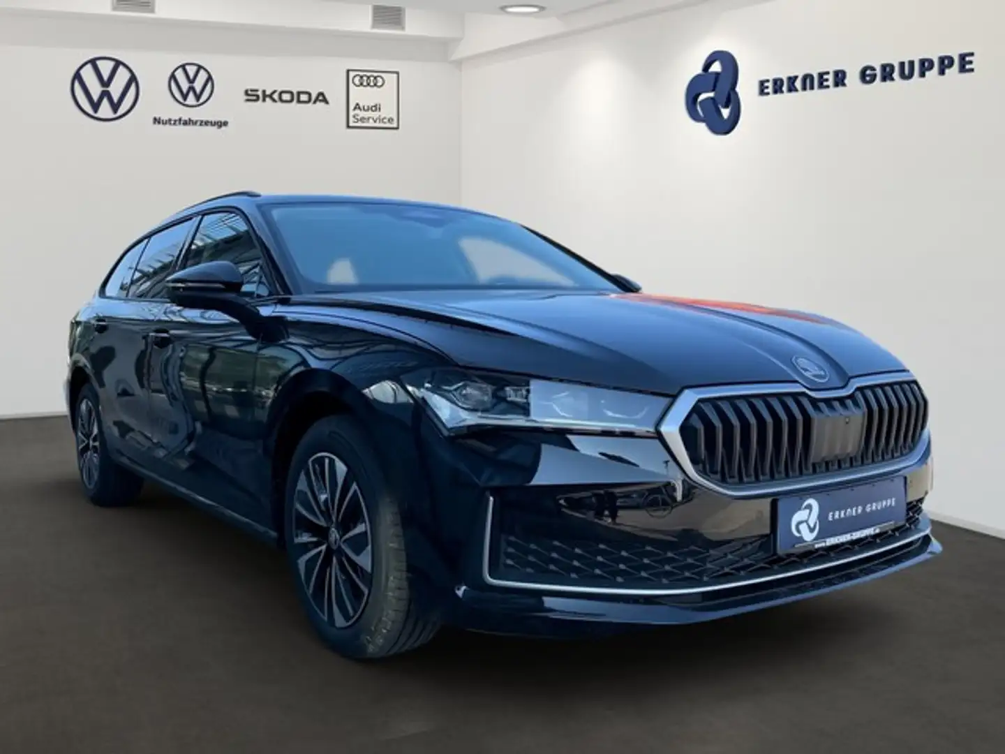Skoda Superb Combi 2.0TSI DSG 4x4 Selection +ACC+AHK+BHZFRNT... Schwarz - 2