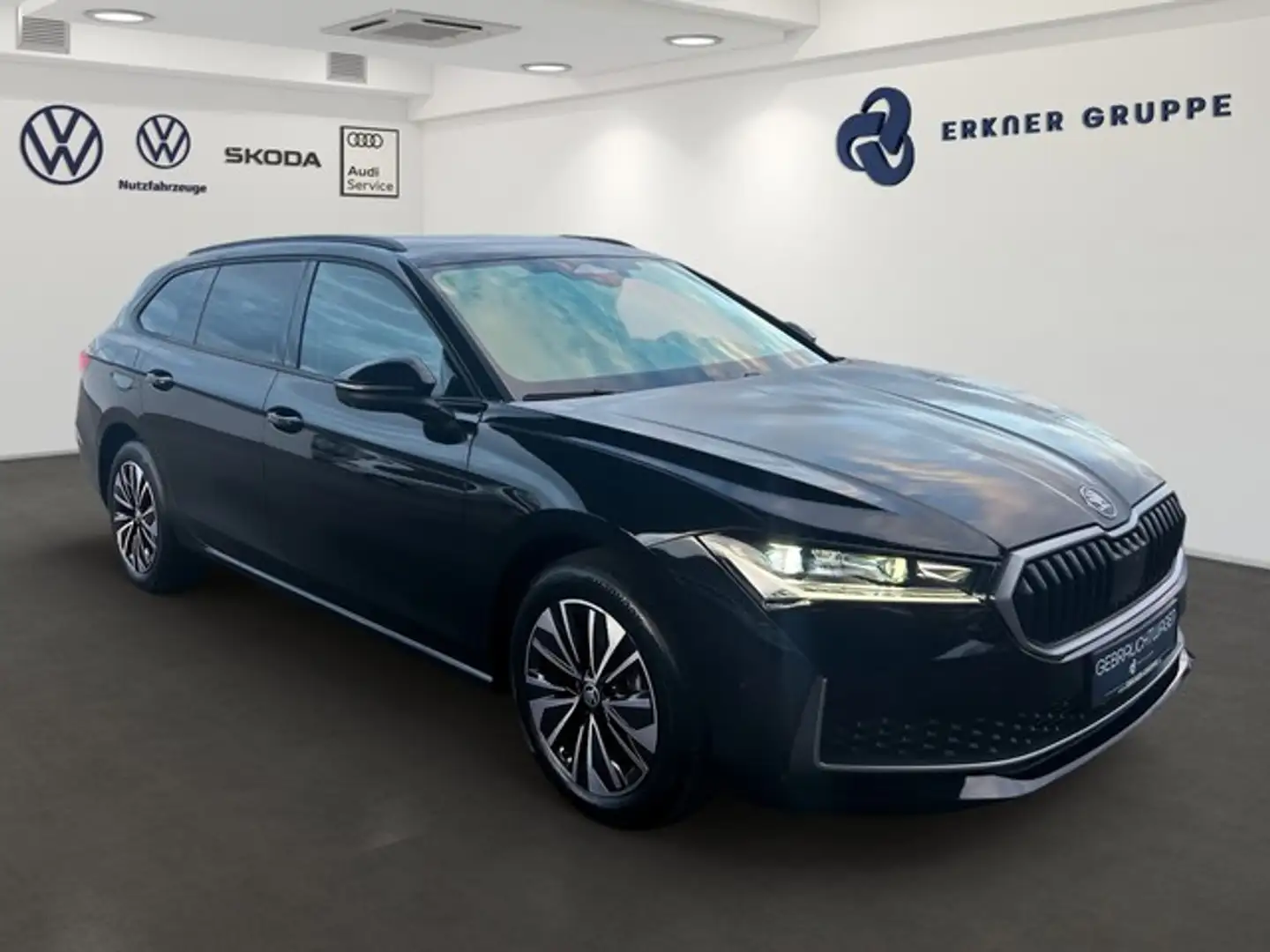 Skoda Superb Combi 2.0TSI DSG 4x4 Selection +ACC+AHK+BHZFRNT... Schwarz - 2