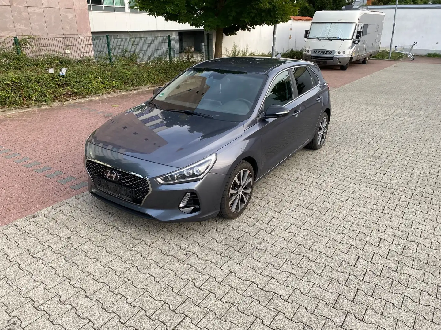 Hyundai i30 1.0 T-GDI/Kamera/Großes Navi/NEU Sommerreife Šedá - 1