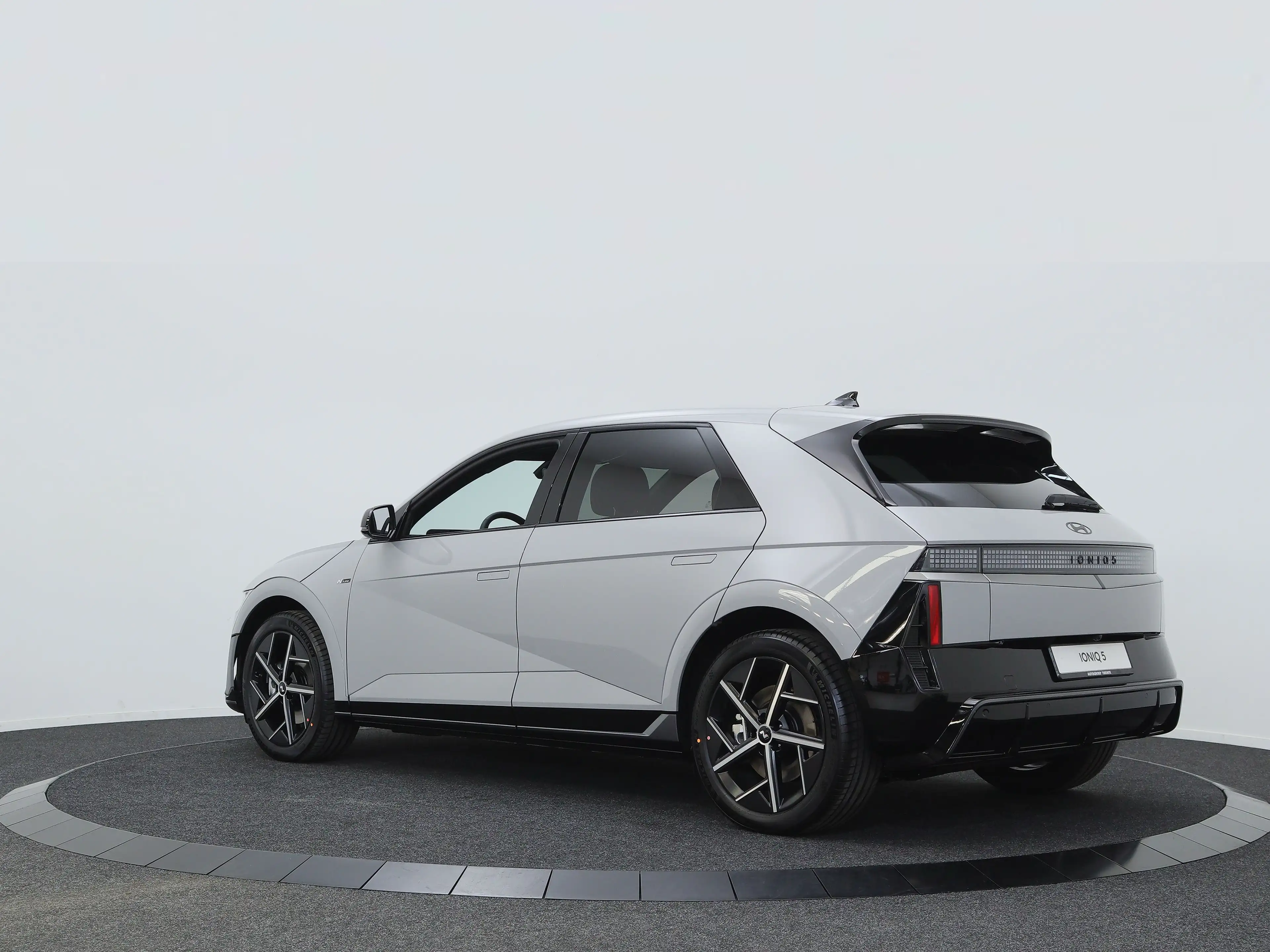 Hyundai IONIQ 5 Electric 84 kWh N Line Business (Cyber Grey Metall — photo 6