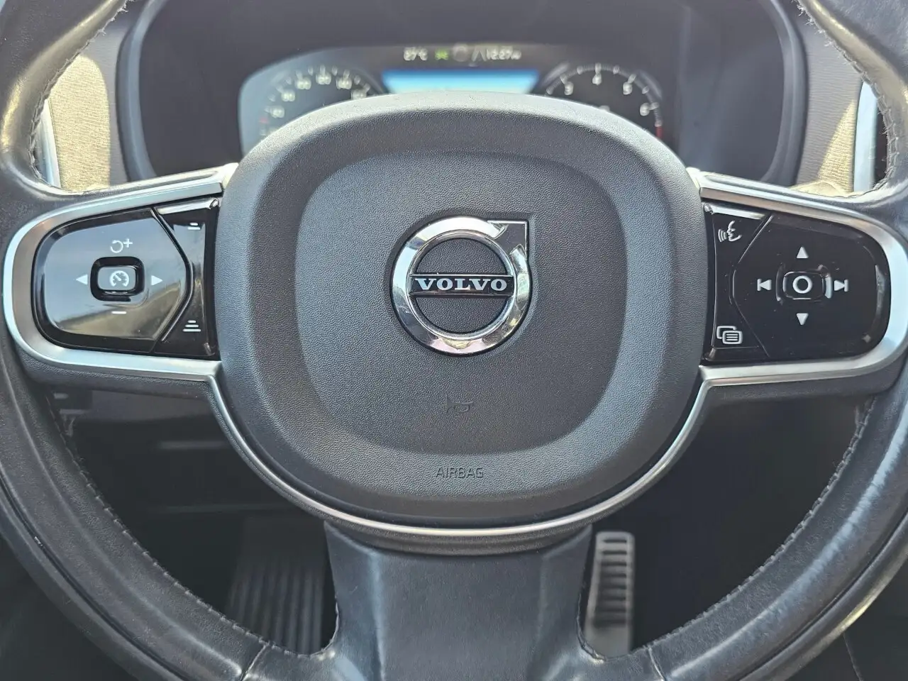Volvo XC90 снимка Volvo XC90