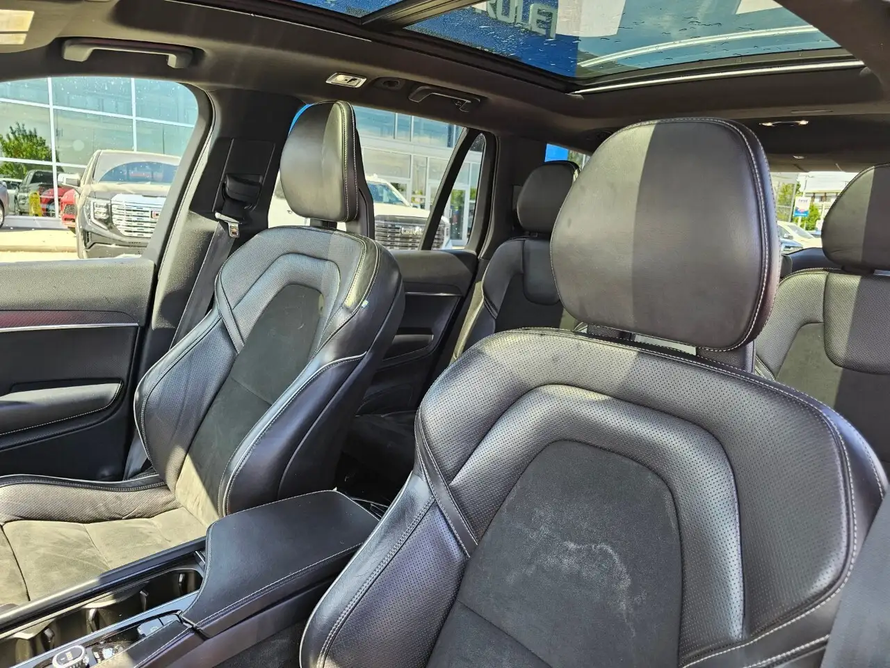 Volvo XC90 снимка Volvo XC90