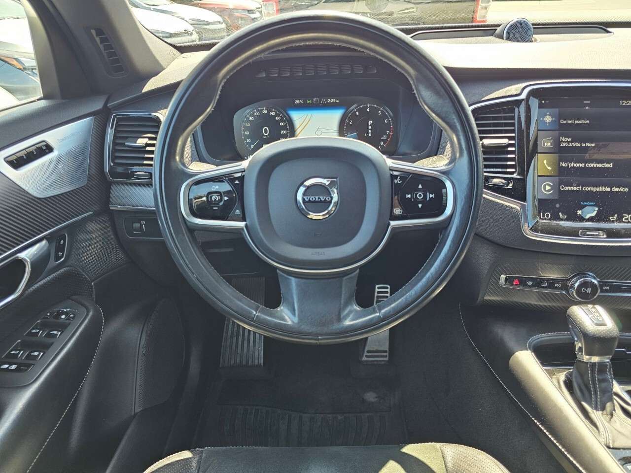 2016 Volvo XC90 thumb 41
