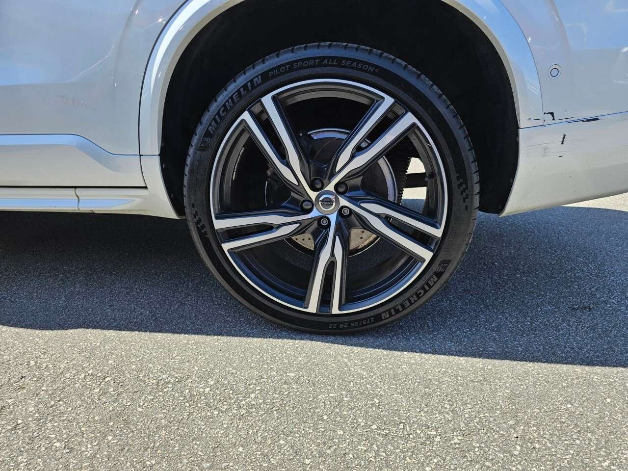 2016 Volvo XC90 thumb 12
