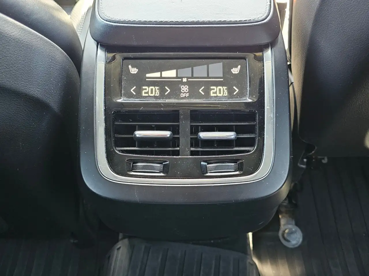 Volvo XC90 снимка Volvo XC90