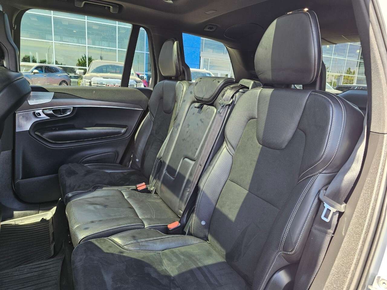 2016 Volvo XC90 thumb 20