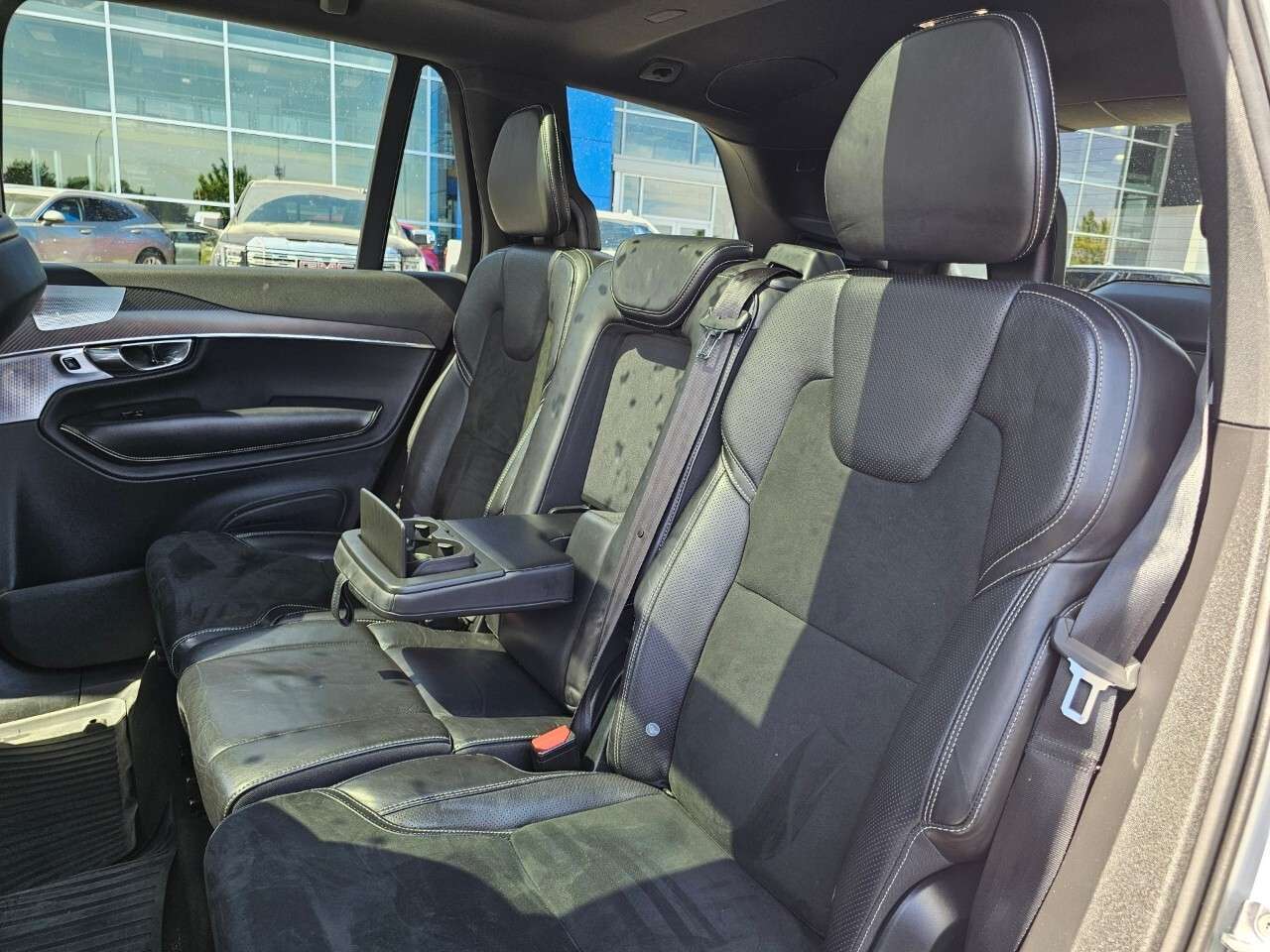 2016 Volvo XC90 thumb 21