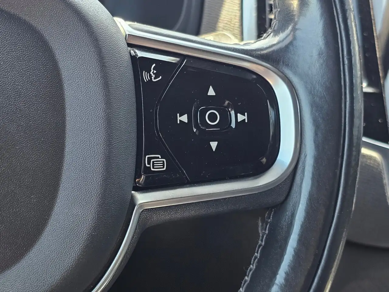 Volvo XC90 снимка Volvo XC90