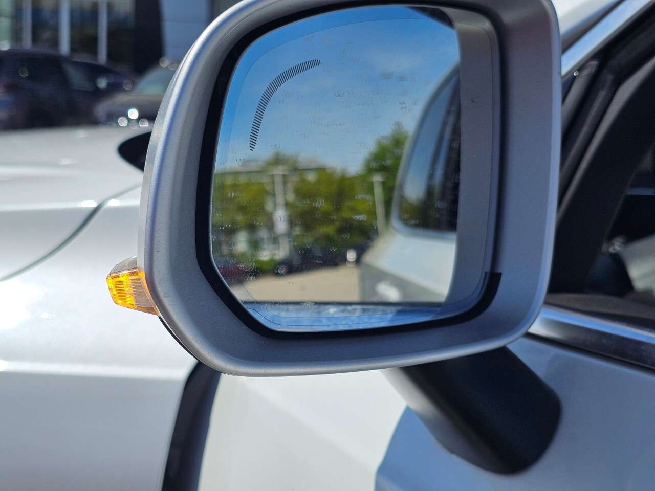 2016 Volvo XC90 thumb 13