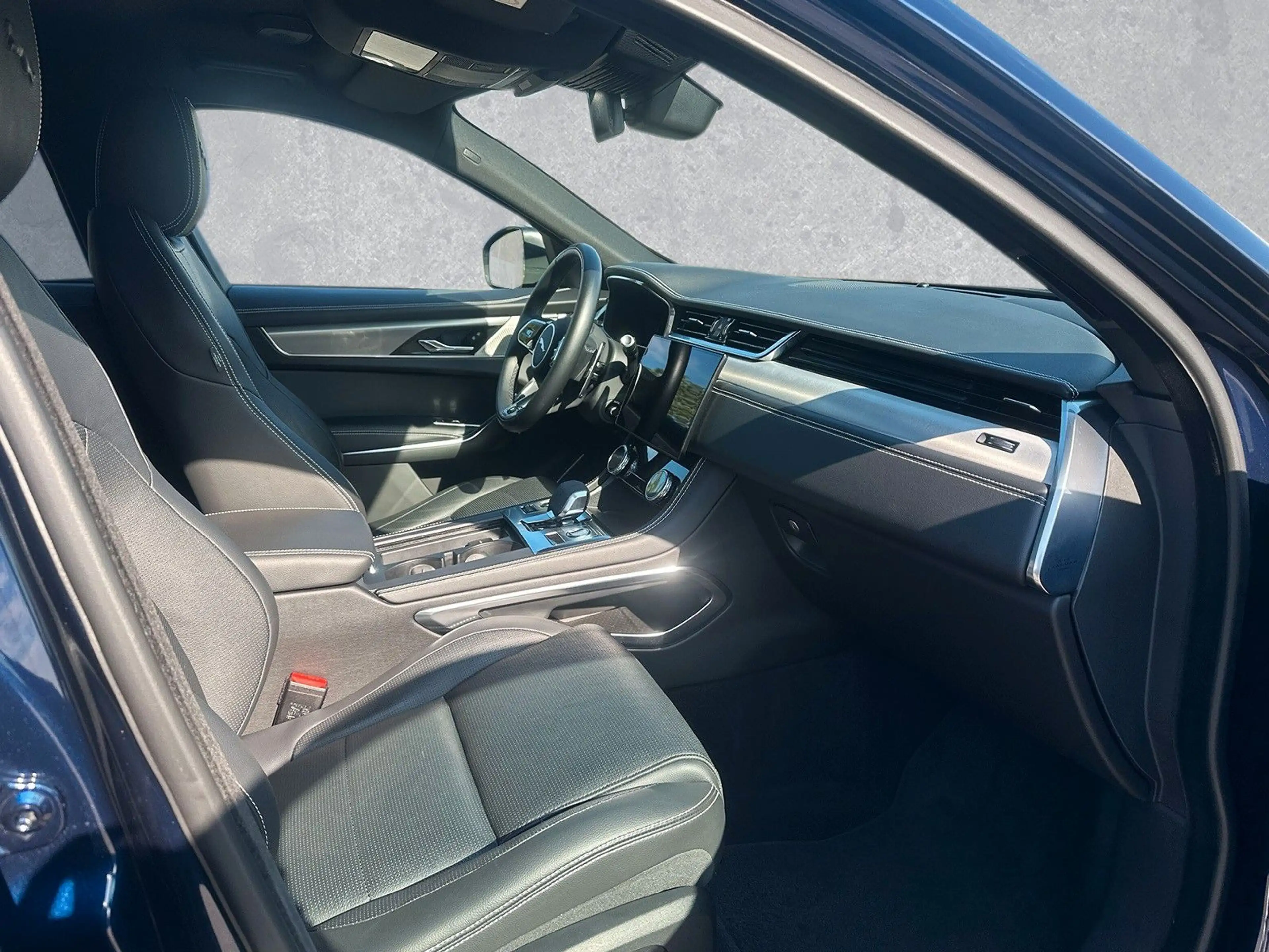 Jaguar F-Pace P250 R-DYNAMIC SE AWD ACC LED — photo 3