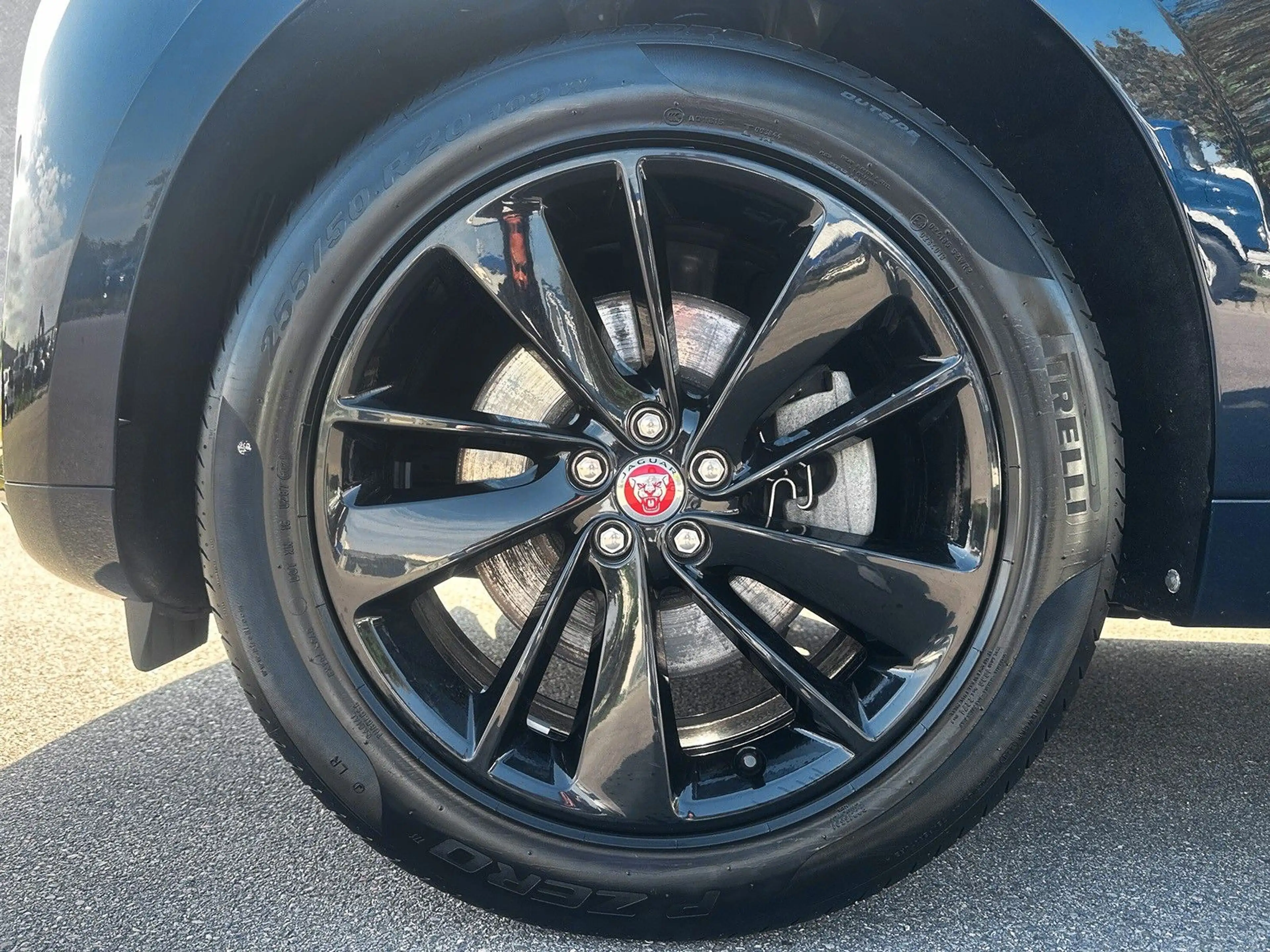 Jaguar F-Pace P250 R-DYNAMIC SE AWD ACC LED — photo 9