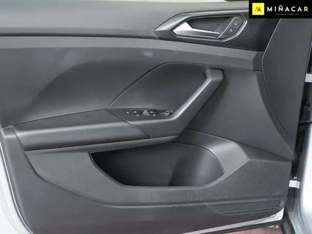 Volkswagen T-Cross view 20