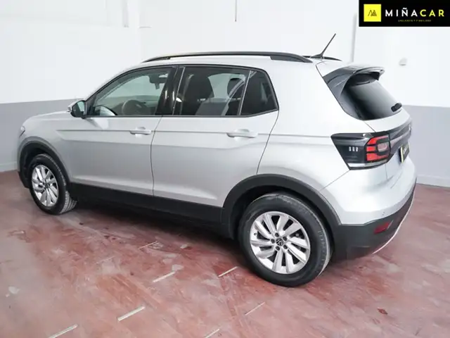 Volkswagen T-Cross view 4