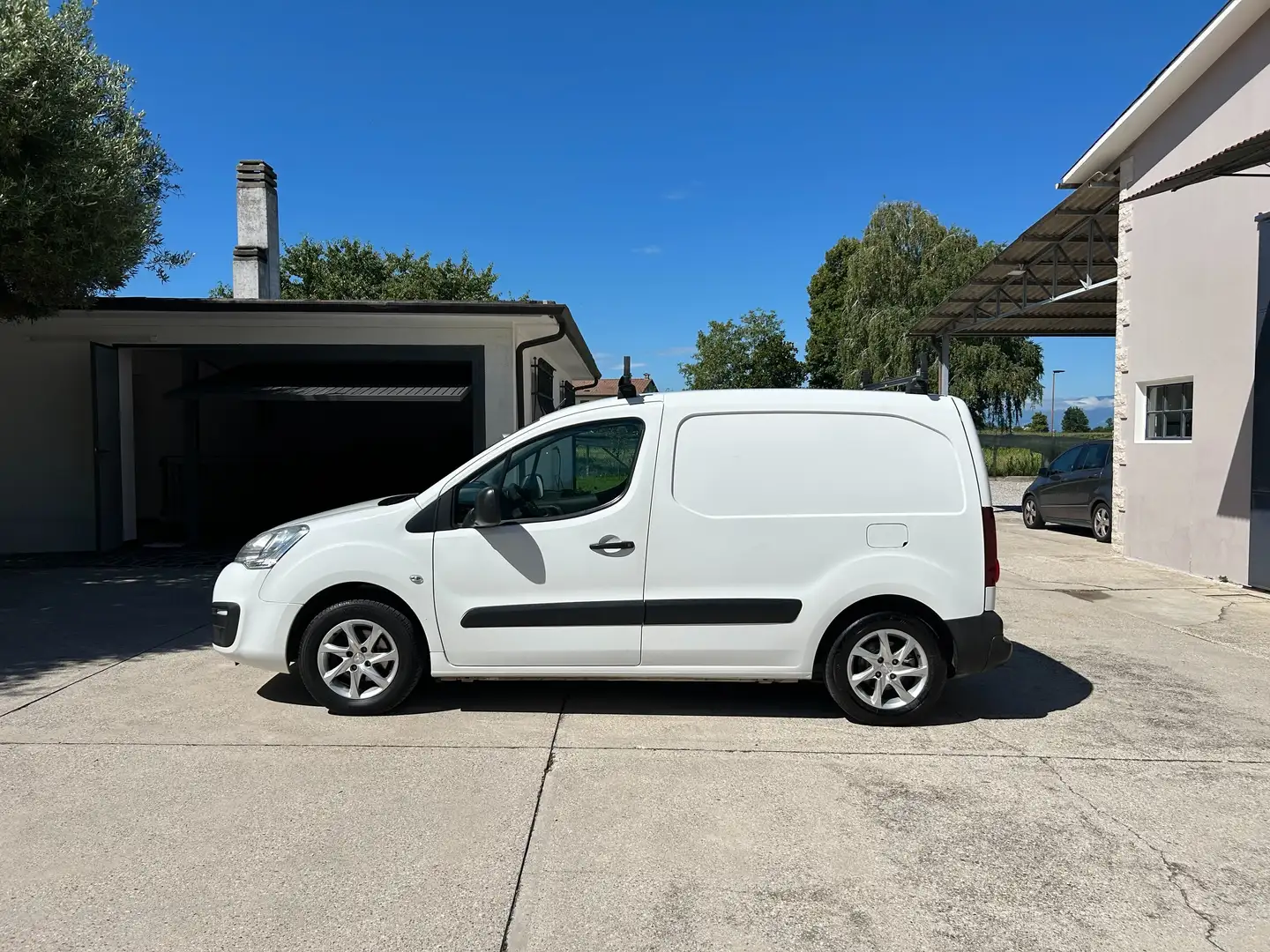 Peugeot Partner Partner Tepee 1.6 bluehdi 100cv Blanco - 2