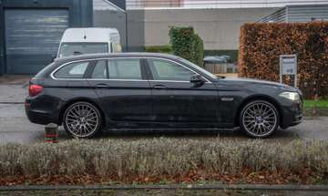 528i Touring Luxury Line