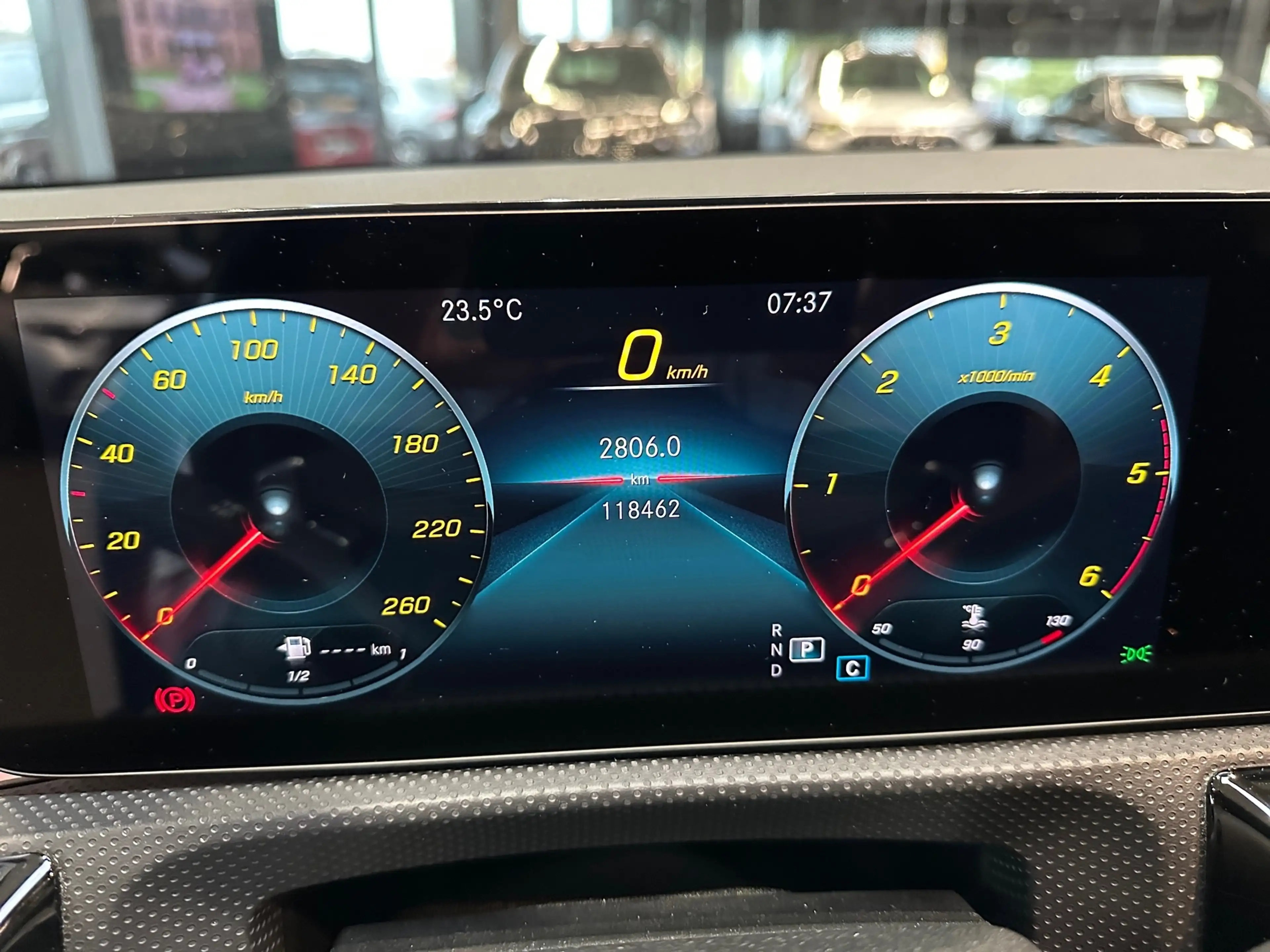 Mercedes-Benz A 200 d AMG+Navi+LED+Kam+SHZ+PTS+Advanced Sound+ — photo 14