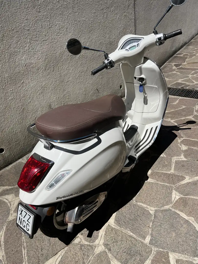 Vespa 50 Bianco - 1