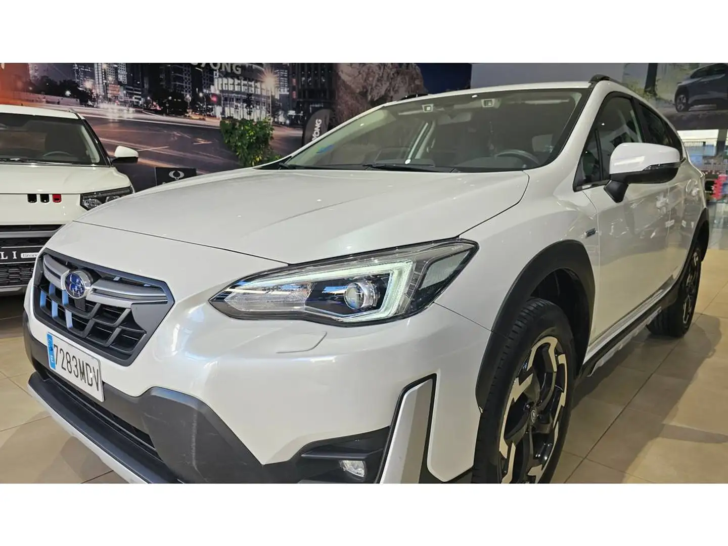 Subaru XV 2.0i Hybrid Sport Plus CVT Blanc - 2