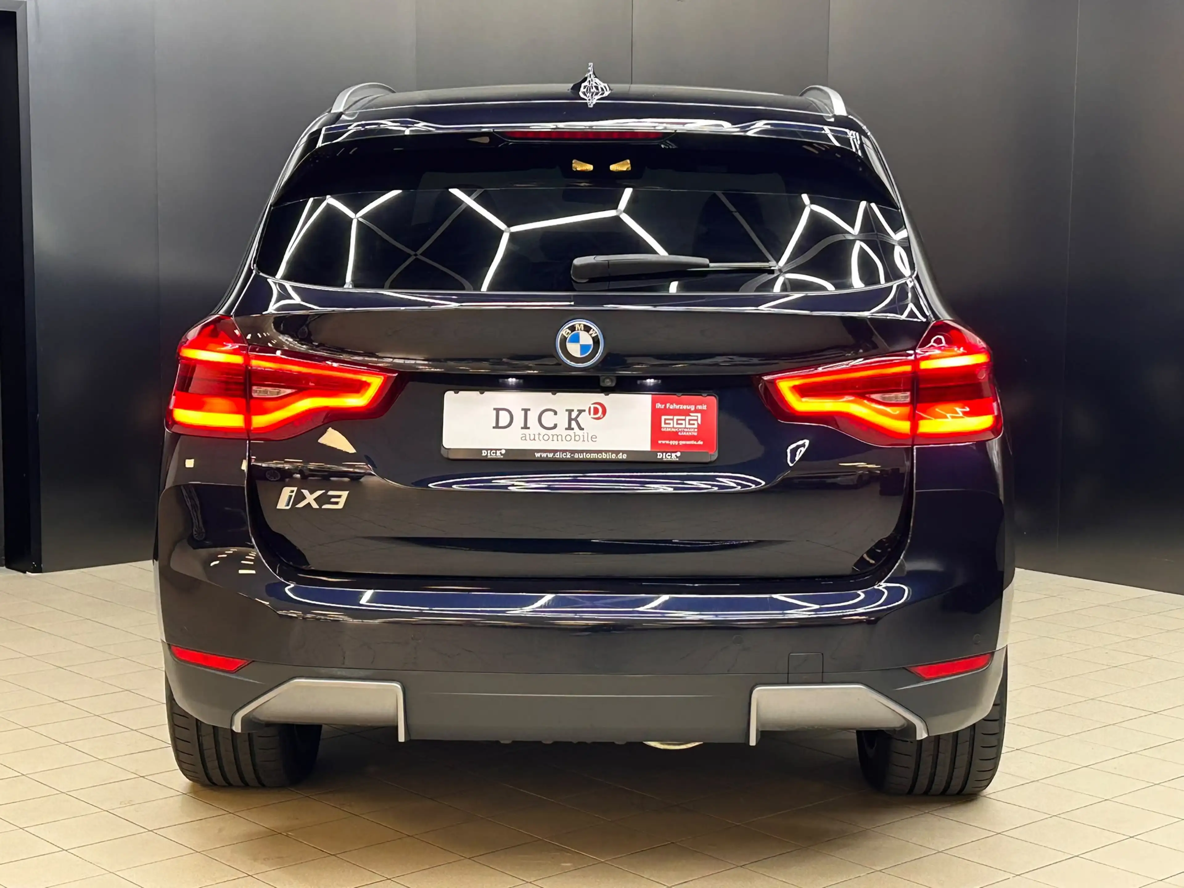 BMW X3 Impressive PANO+LEDER+LED+NAVI+H&K+HEAD+AHK+ — photo 7