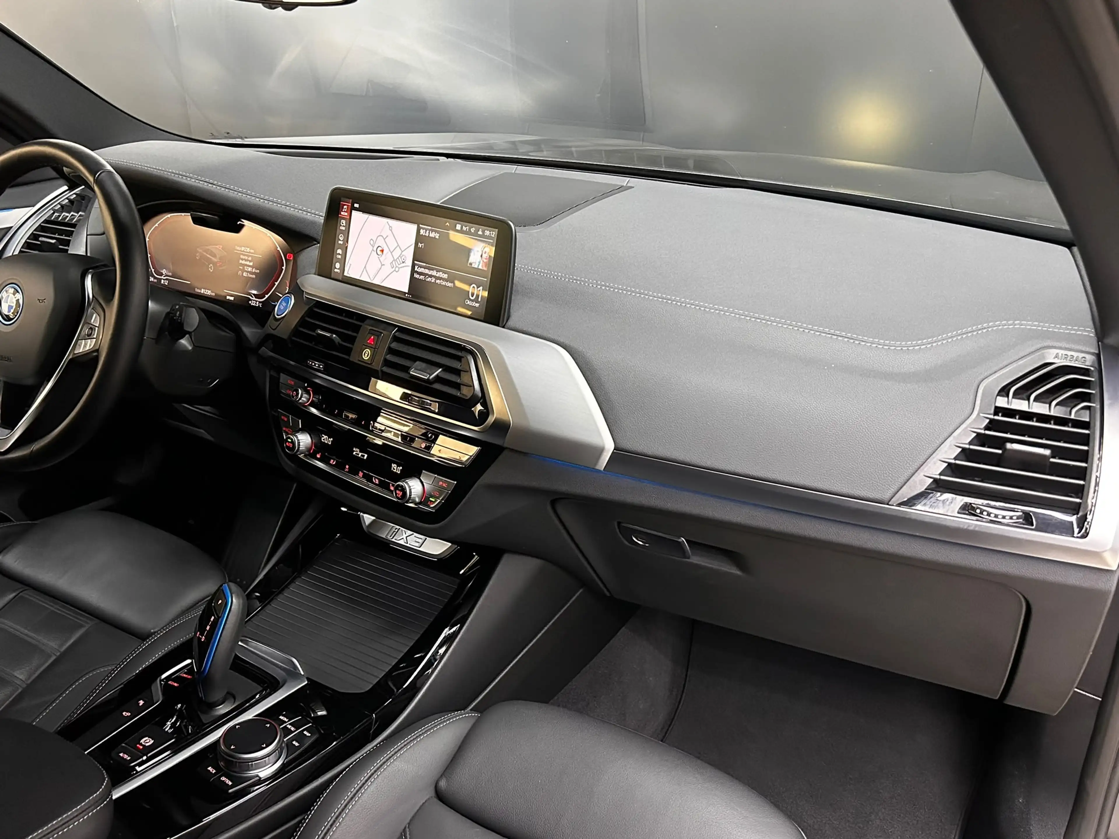 BMW X3 Impressive PANO+LEDER+LED+NAVI+H&K+HEAD+AHK+ — photo 15