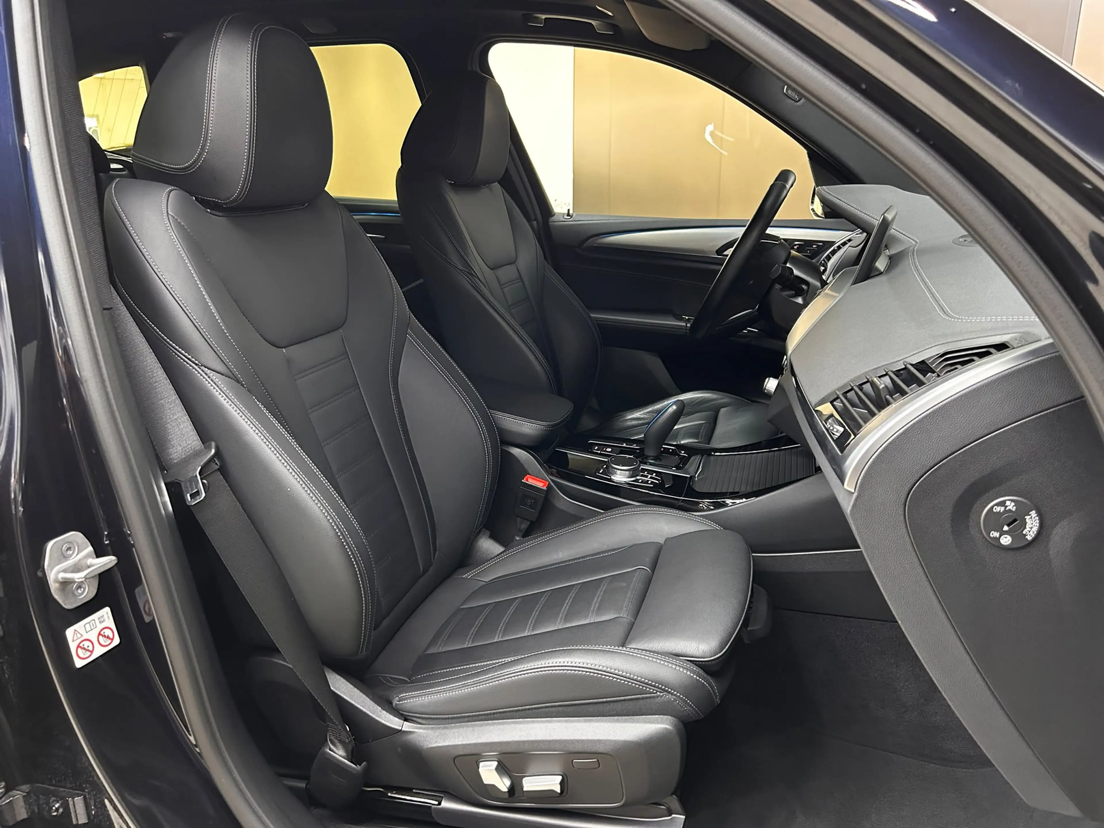 BMW X3 Impressive PANO+LEDER+LED+NAVI+H&K+HEAD+AHK+ — photo 10