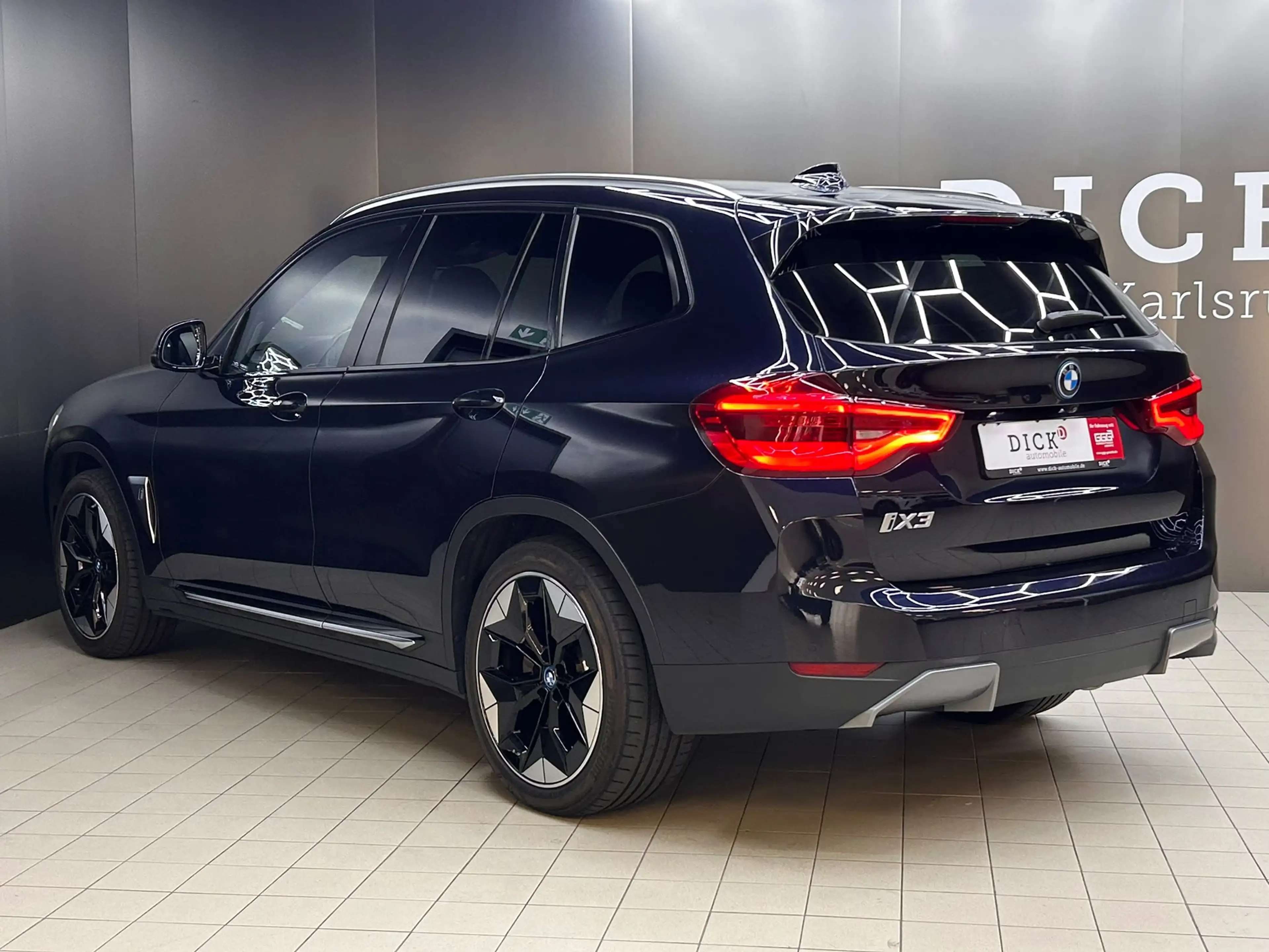 BMW X3 Impressive PANO+LEDER+LED+NAVI+H&K+HEAD+AHK+ — photo 6