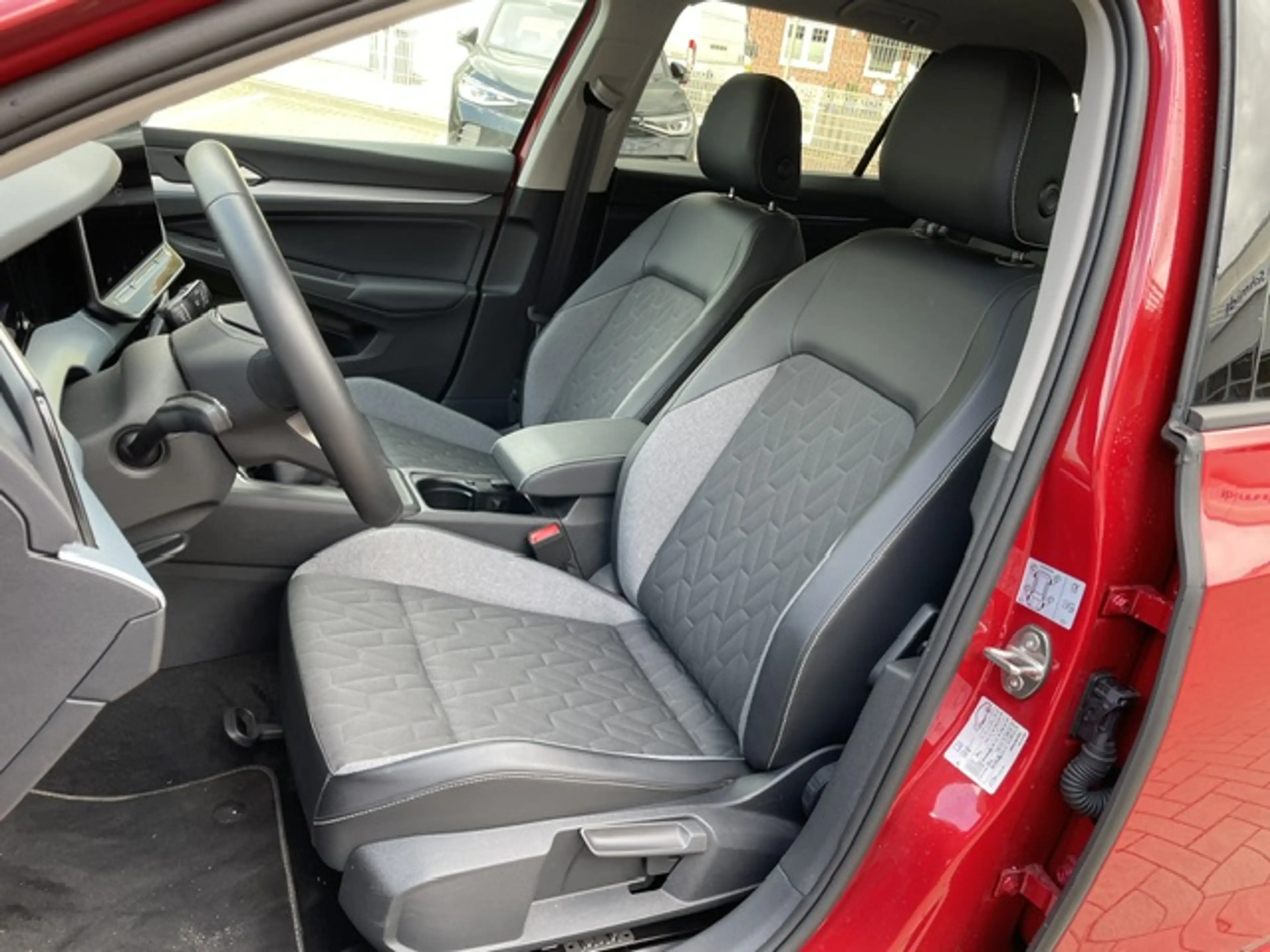 Volkswagen Golf VIII Variant 1.5TSi Goal R-Kamera elektr.Heckkl... — photo 10