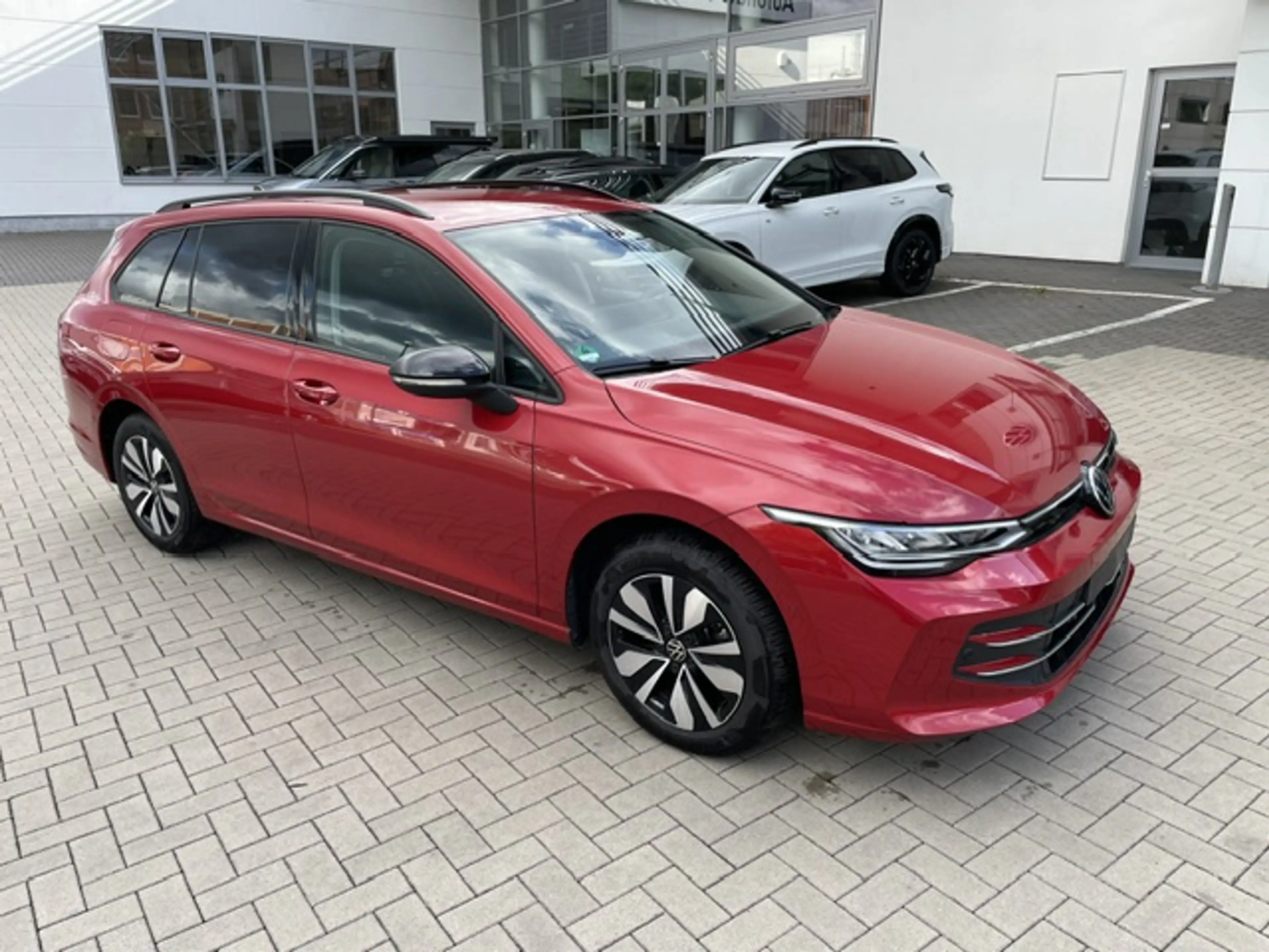 Volkswagen Golf VIII Variant 1.5TSi Goal R-Kamera elektr.Heckkl... — photo 4