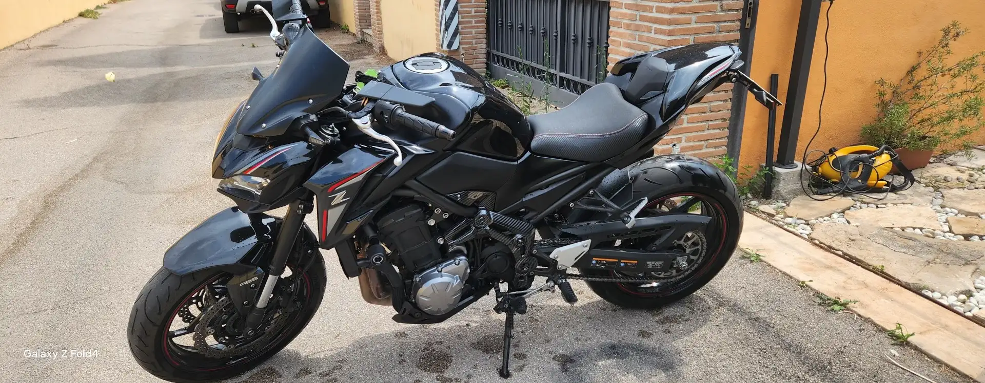 Kawasaki Z 900 Schwarz - 1