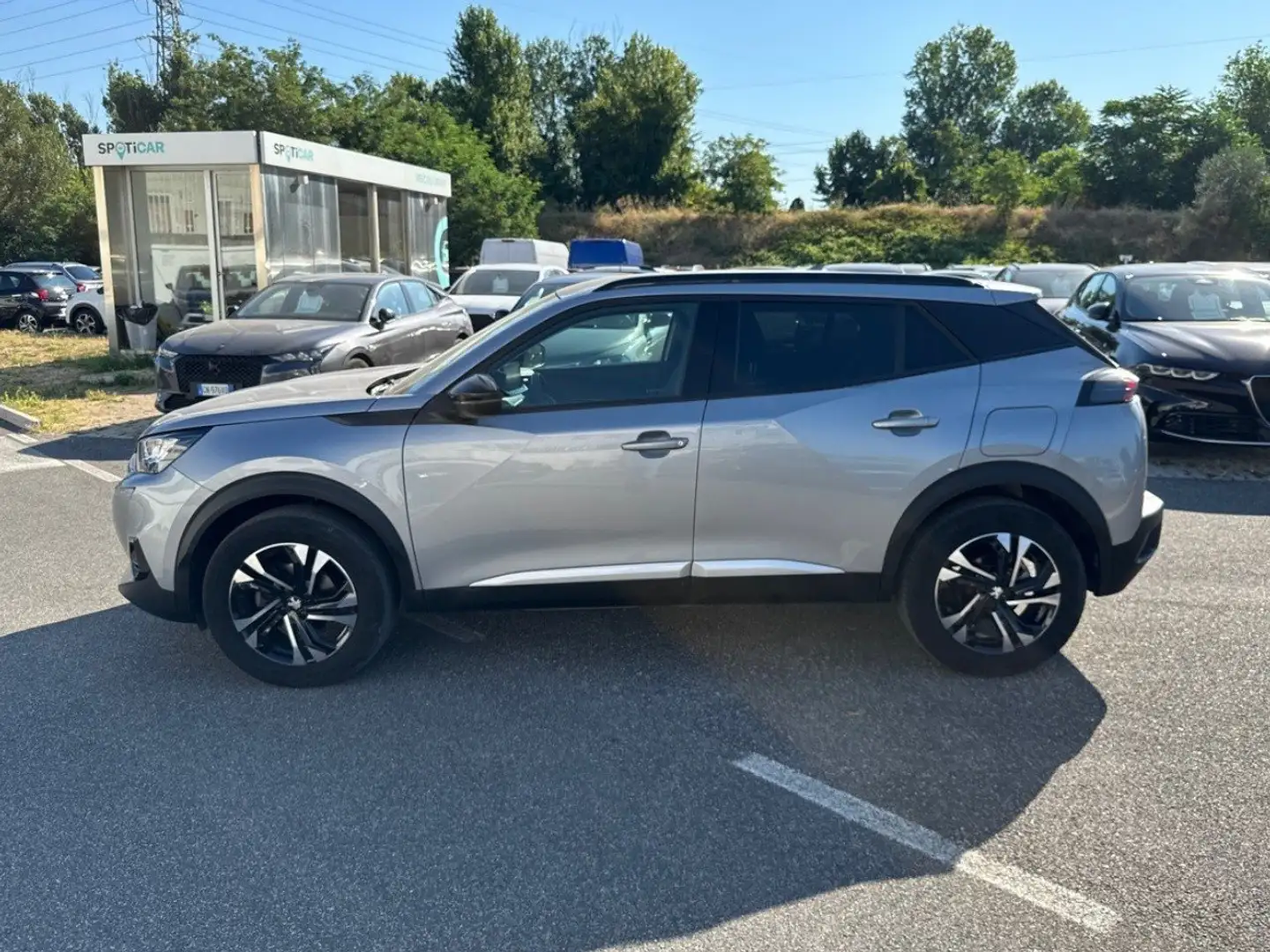 Peugeot 2008 BlueHDi 110 Allure Pack S/S Grigio - 2
