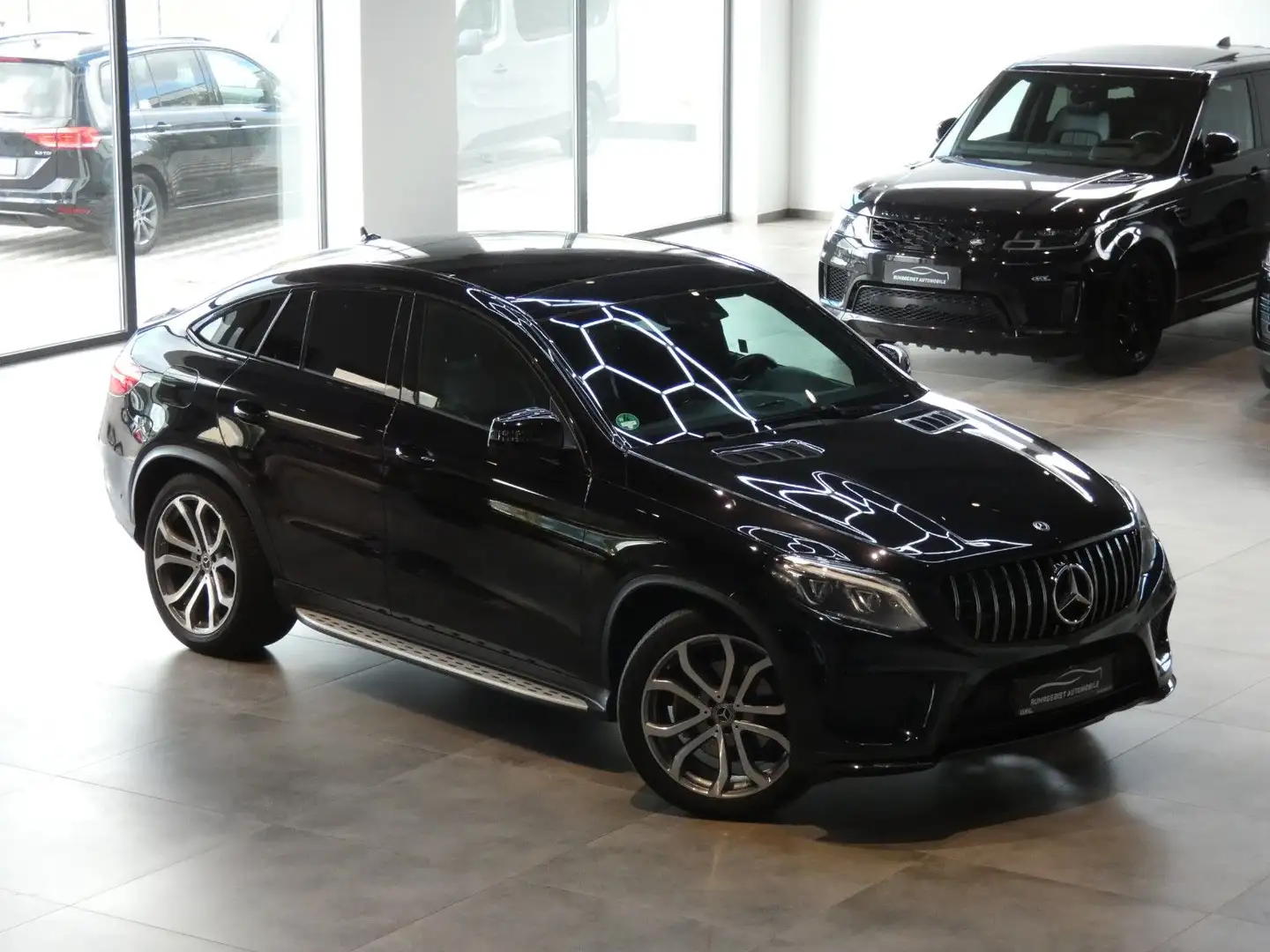 Mercedes-Benz GLE 350 d 4Matic*AMG Line*Night Paket*Pano* Negru - 1
