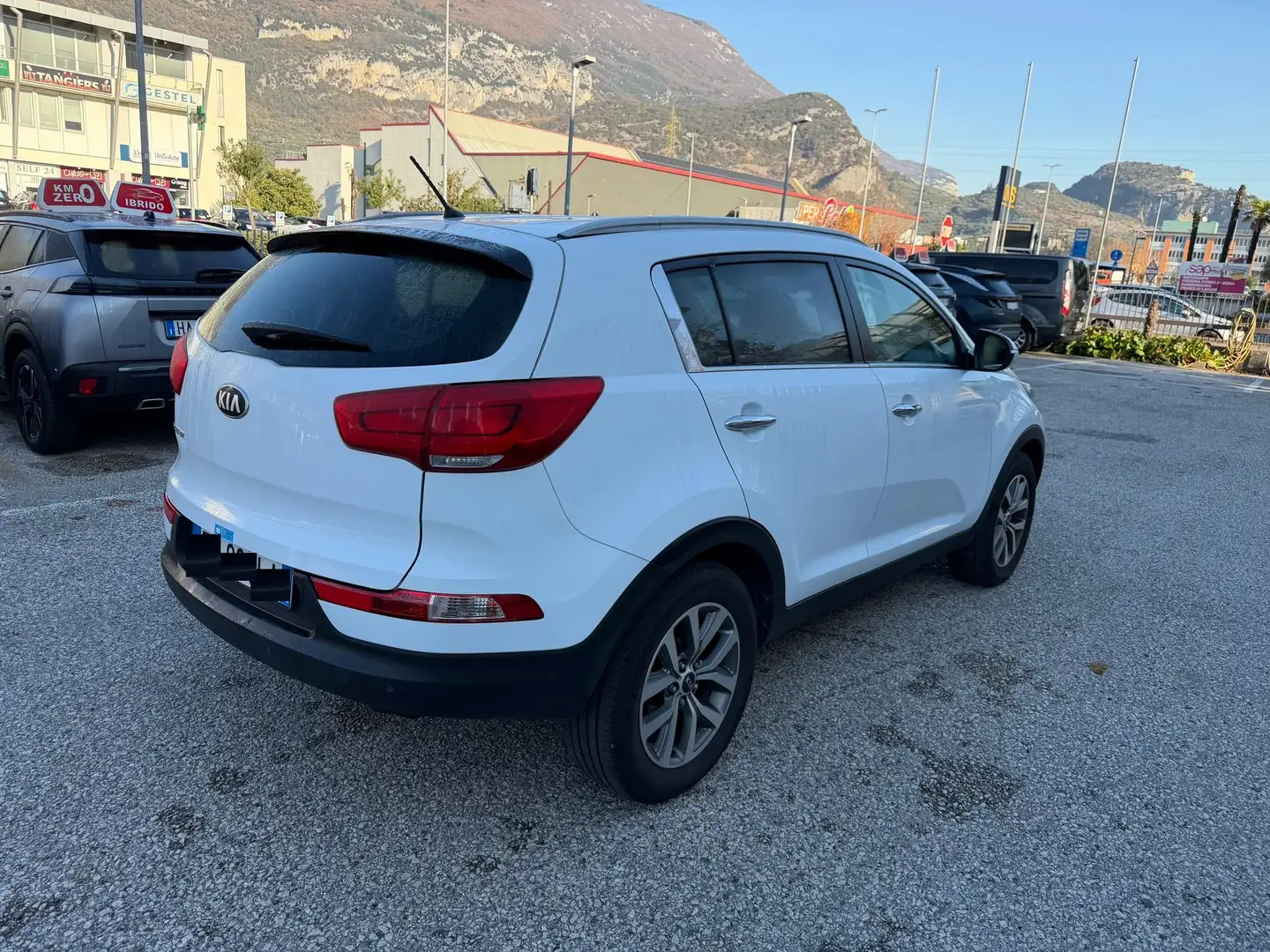 Kia Sportage 1600 GPL 2WD CLASS 135 CV Plateado - 2
