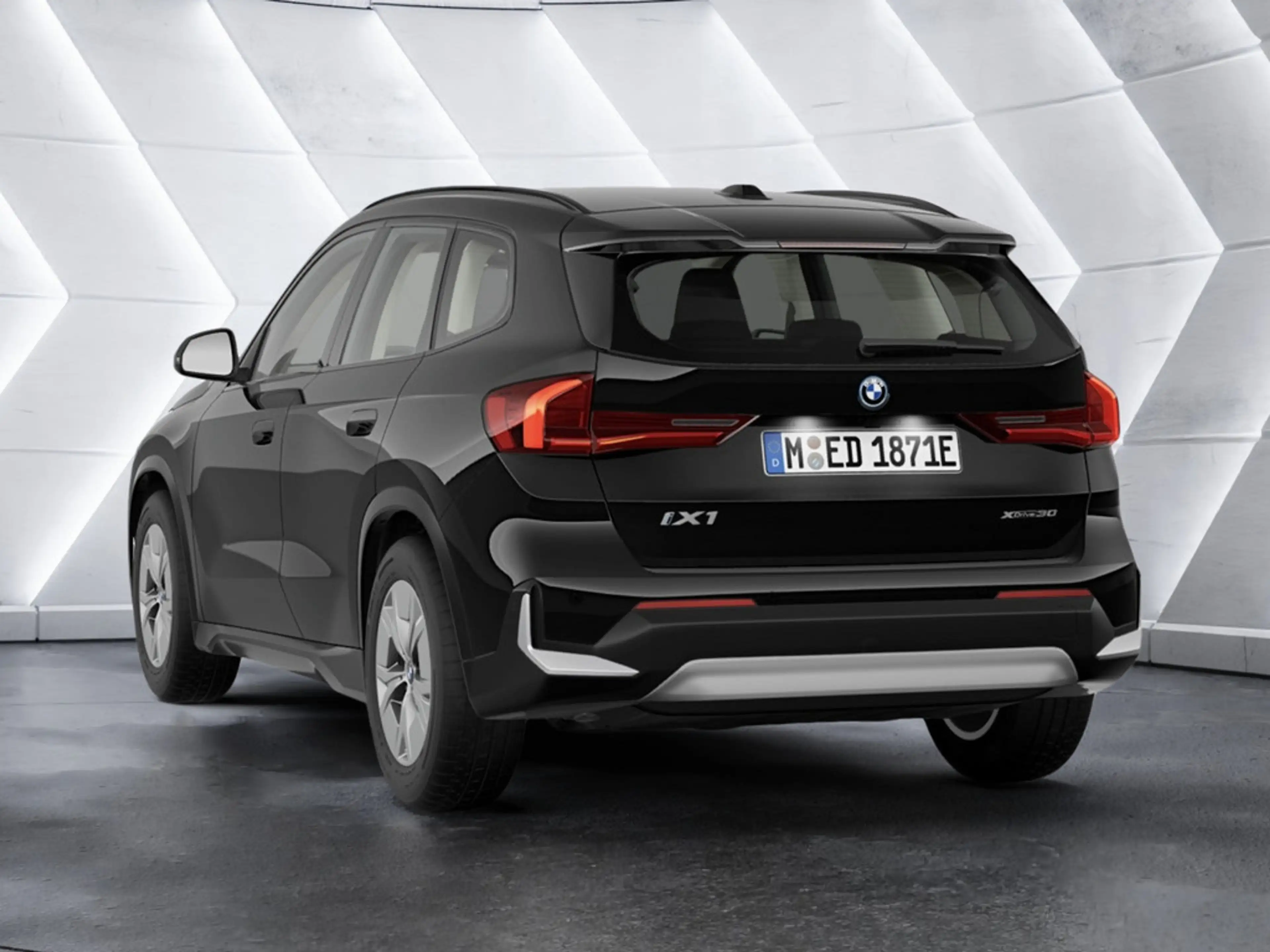 BMW iX1 30 xDrive Elektro BEV PDC SHZ KAMERA NAVI — photo 4