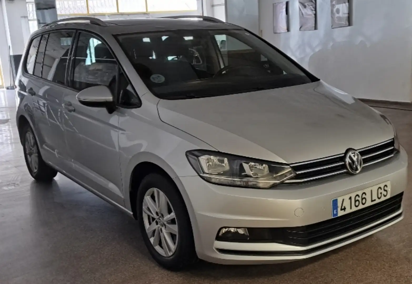 Volkswagen Touran 2.0TDI CR BMT Advance 85kW Gris - 2