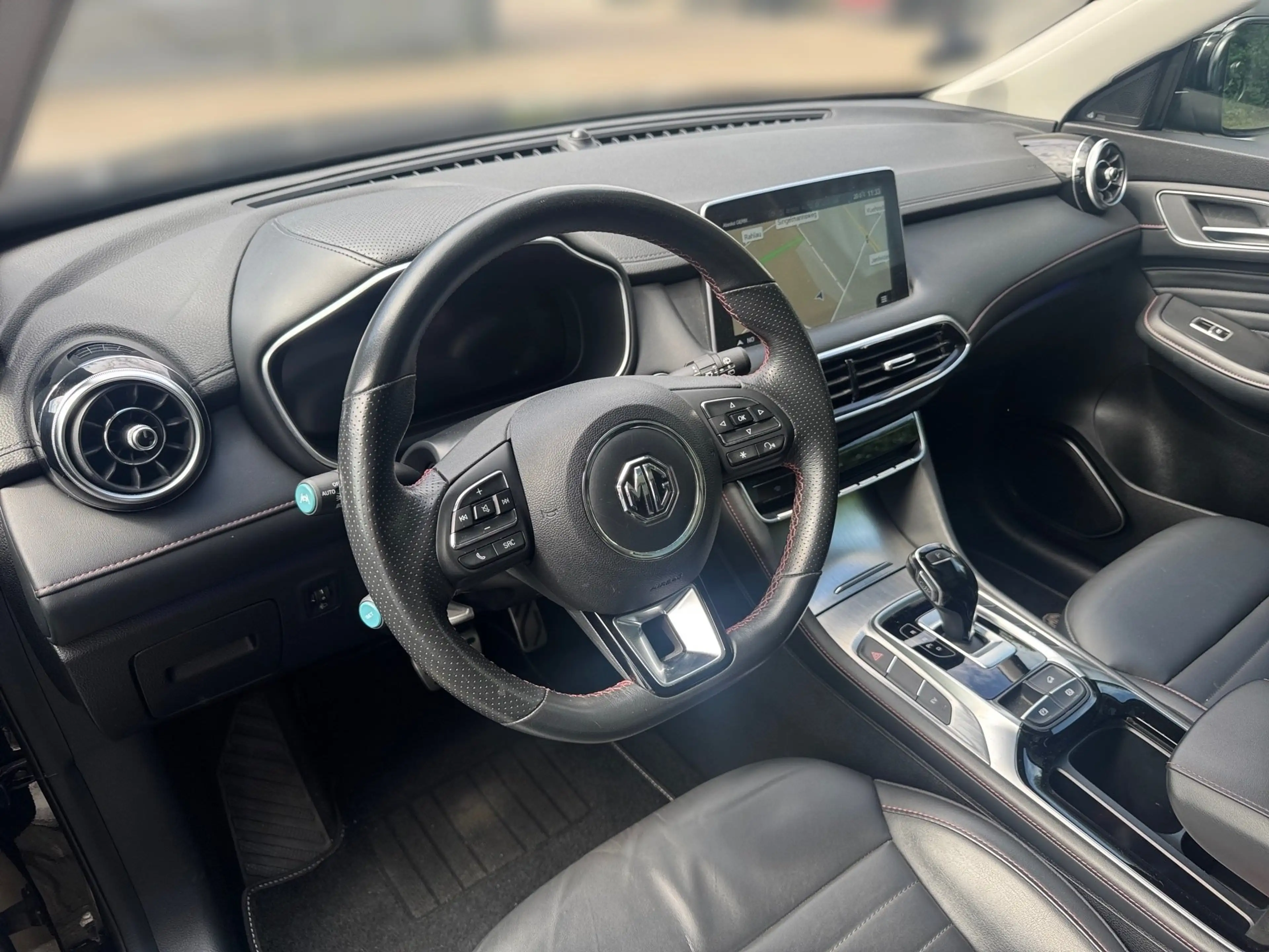 MG EHS Luxury PHEV ACC+AUT+LED+Navi+Pano+SD+Virtual — photo 9