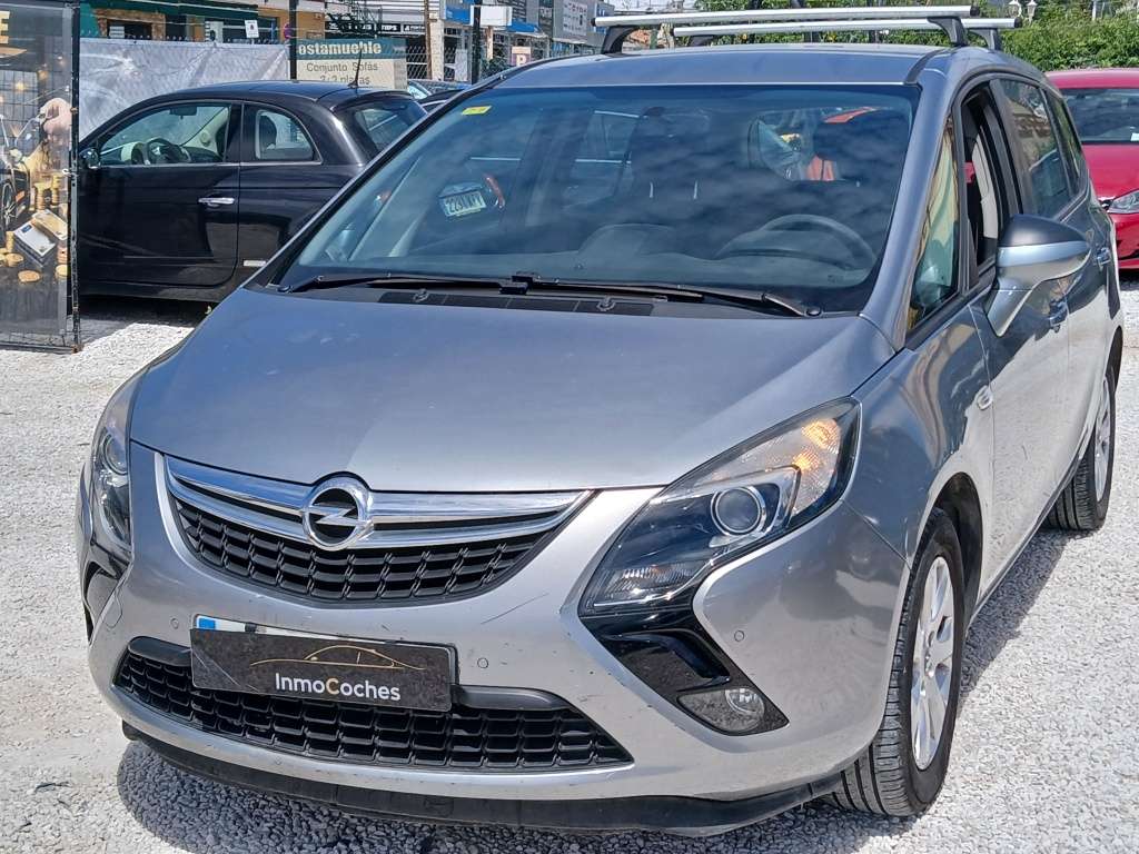 Opel Zafira Tourer 2.0CDTi Expression 130 - foto 1