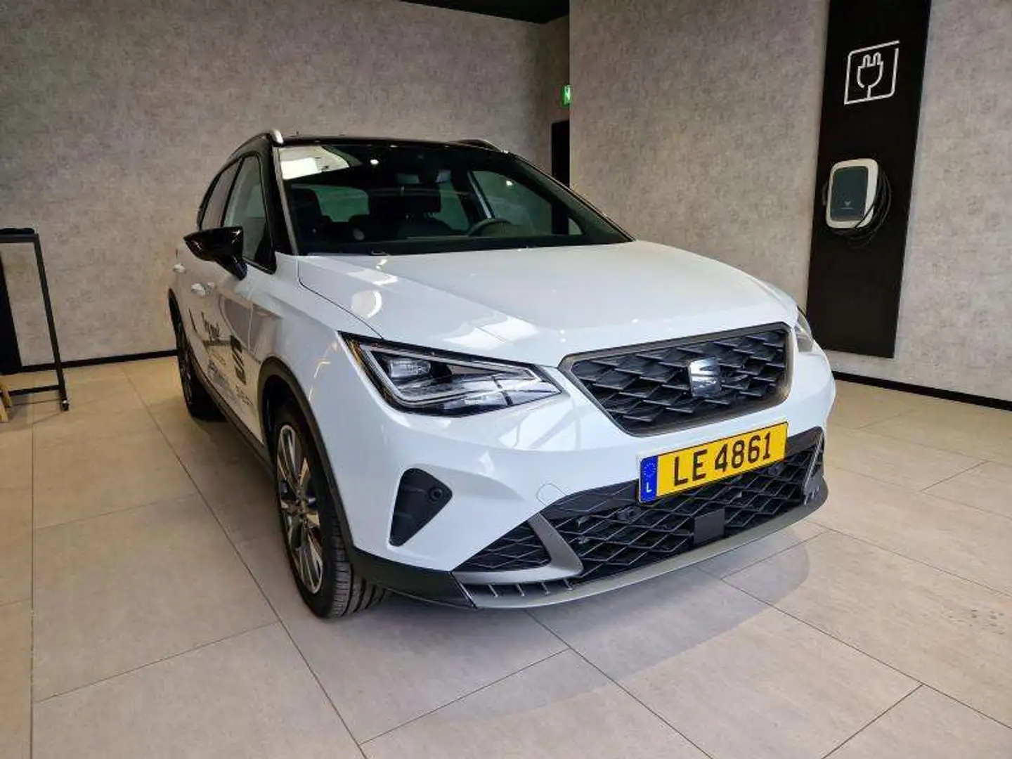 SEAT Arona FR Wit - 1
