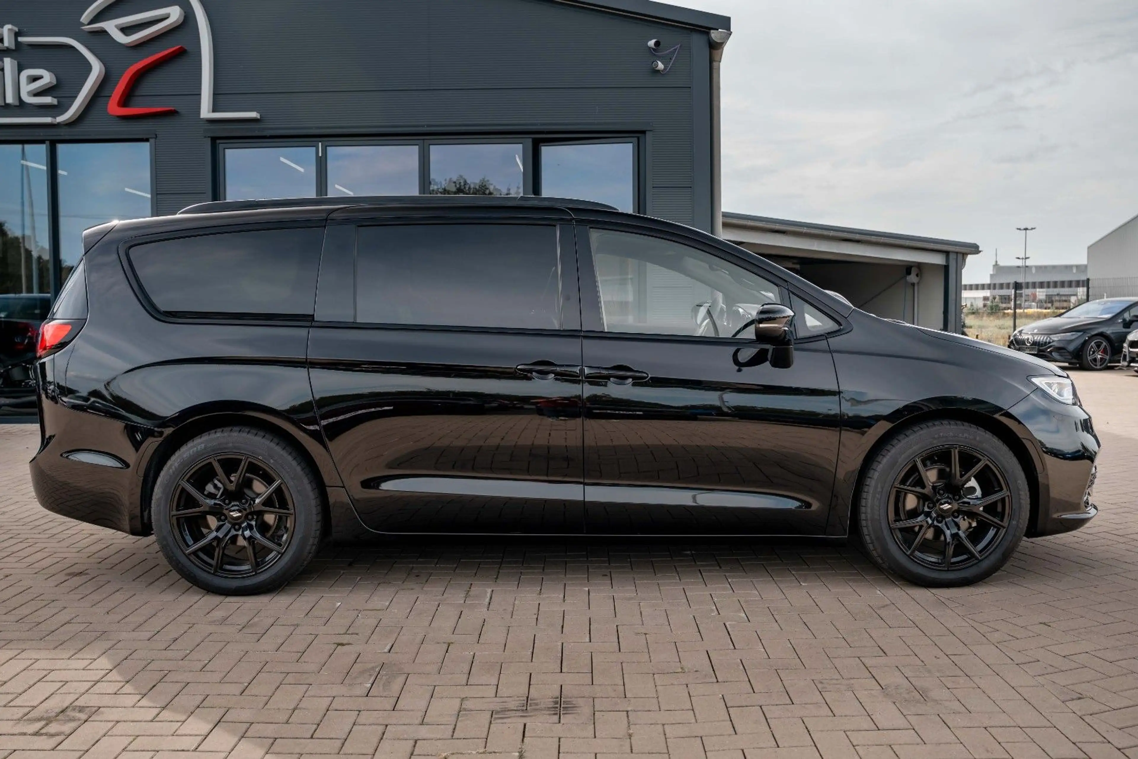 Chrysler Pacifica 3,6 LIMITED S|AWD|LPG|PANO|7-SITZER LPG — photo 12