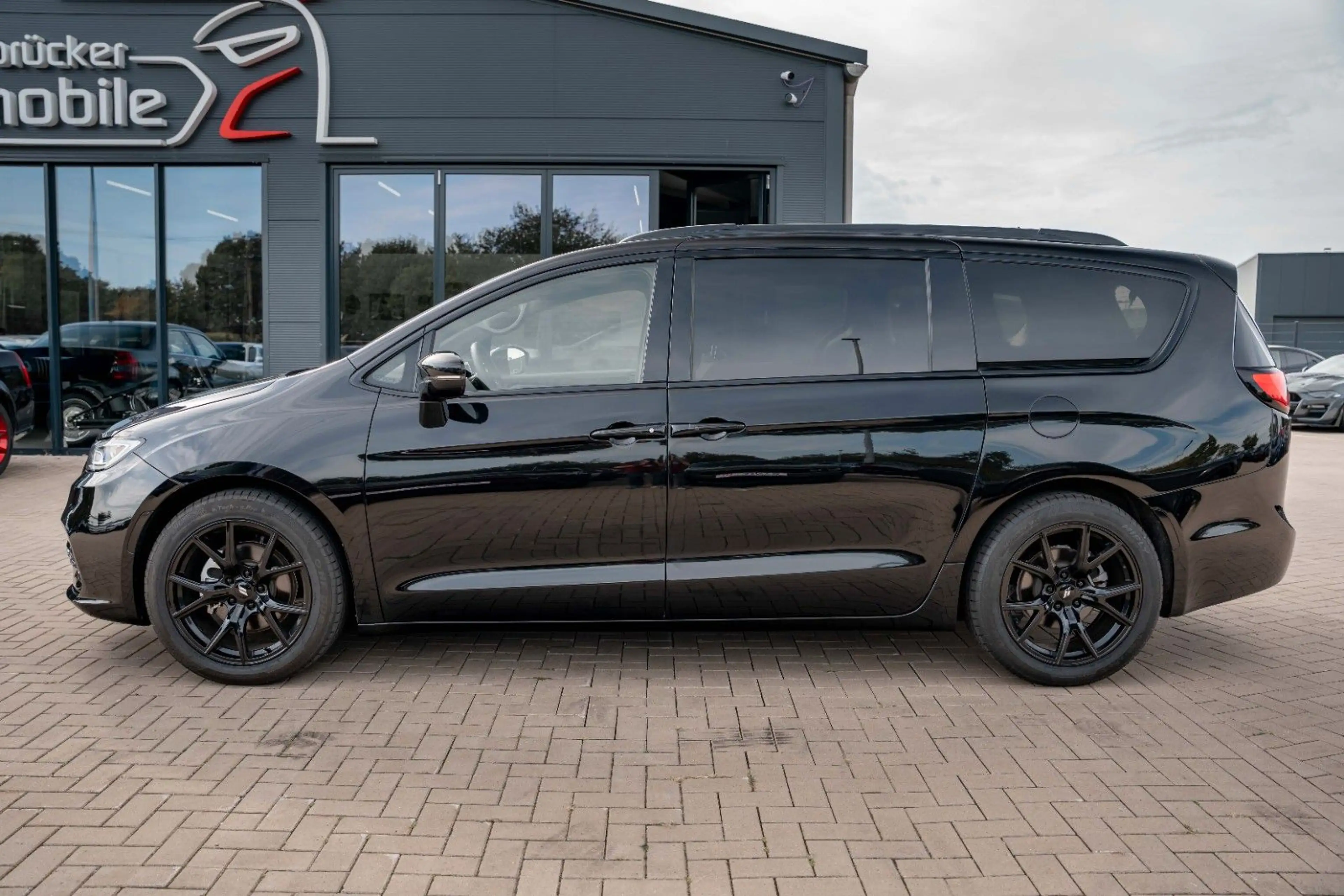 Chrysler Pacifica 3,6 LIMITED S|AWD|LPG|PANO|7-SITZER LPG — photo 11