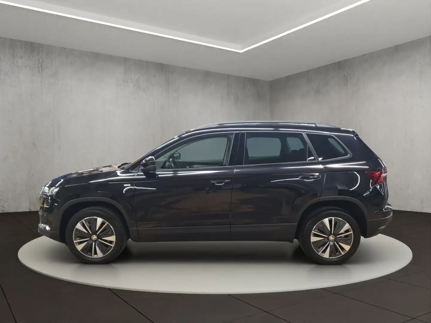 Skoda Karoq Ambition Schwarz - 2