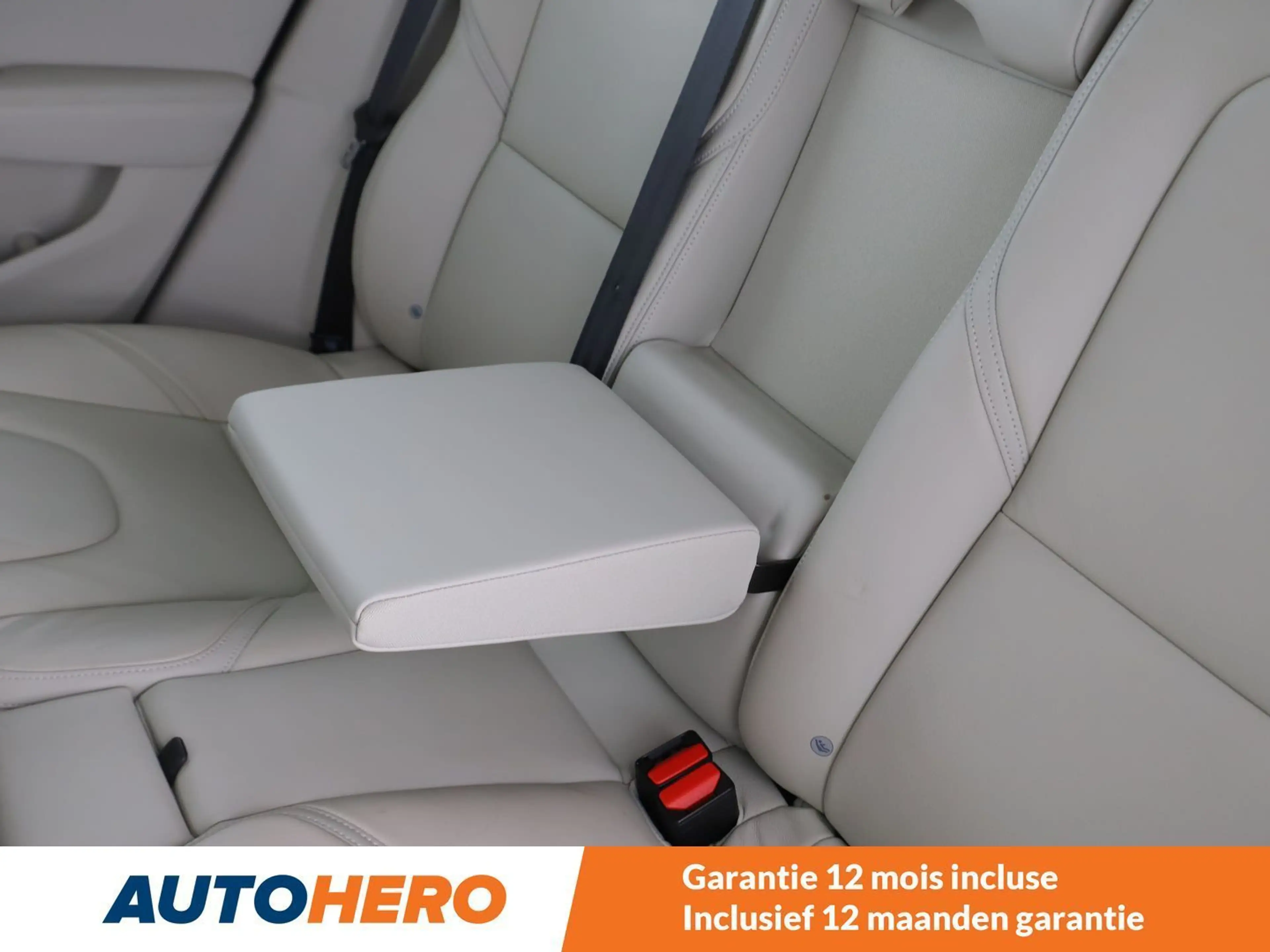 Volvo V40 Cross Country 1.5 Basis — photo 15
