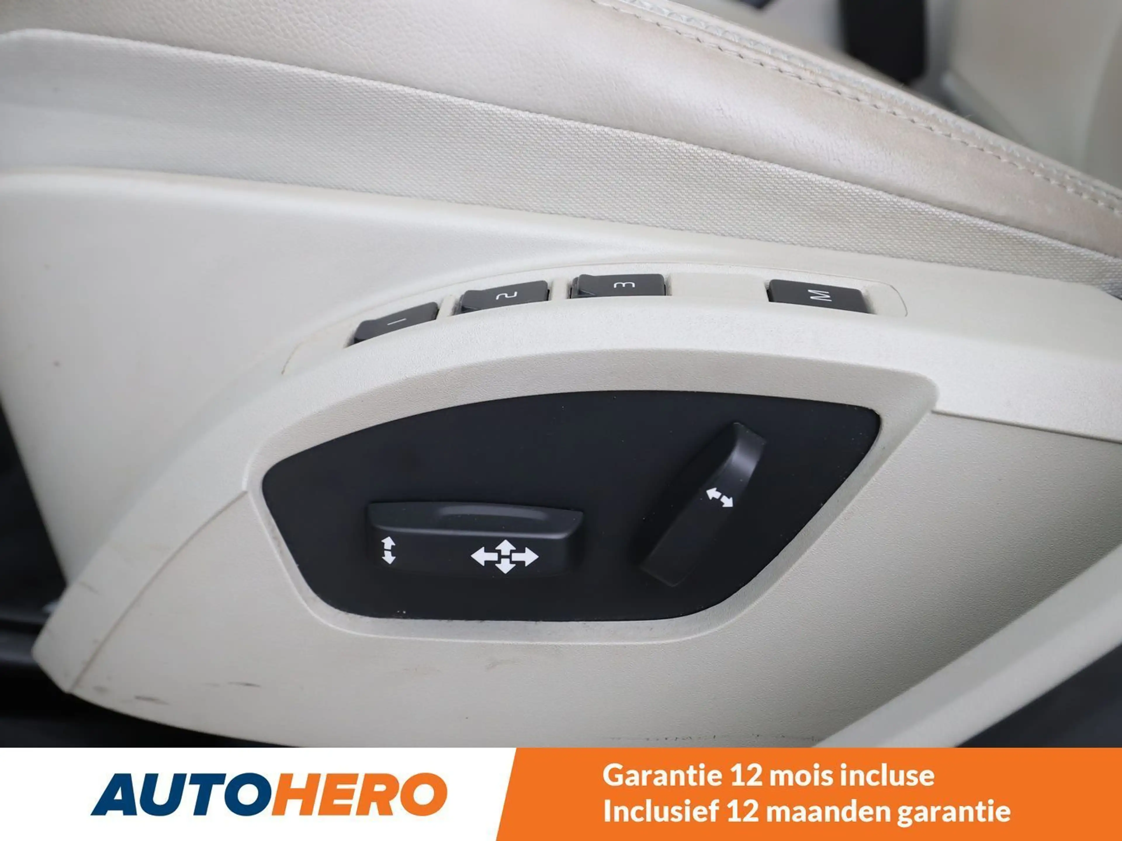 Volvo V40 Cross Country 1.5 Basis — photo 14