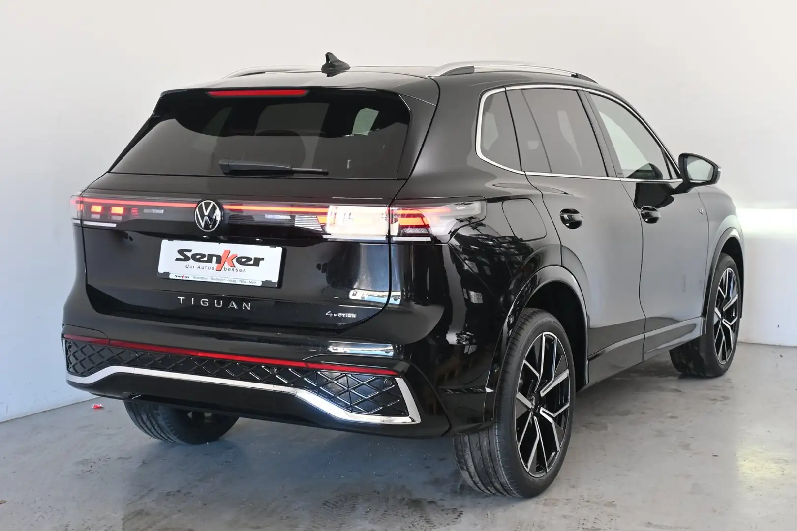 Volkswagen Tiguan Sport TDI 4MOTION DSG Schwarz - 2