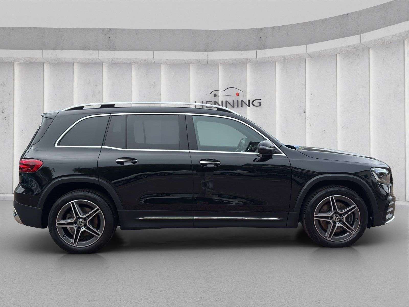 Mercedes-Benz GLB 220