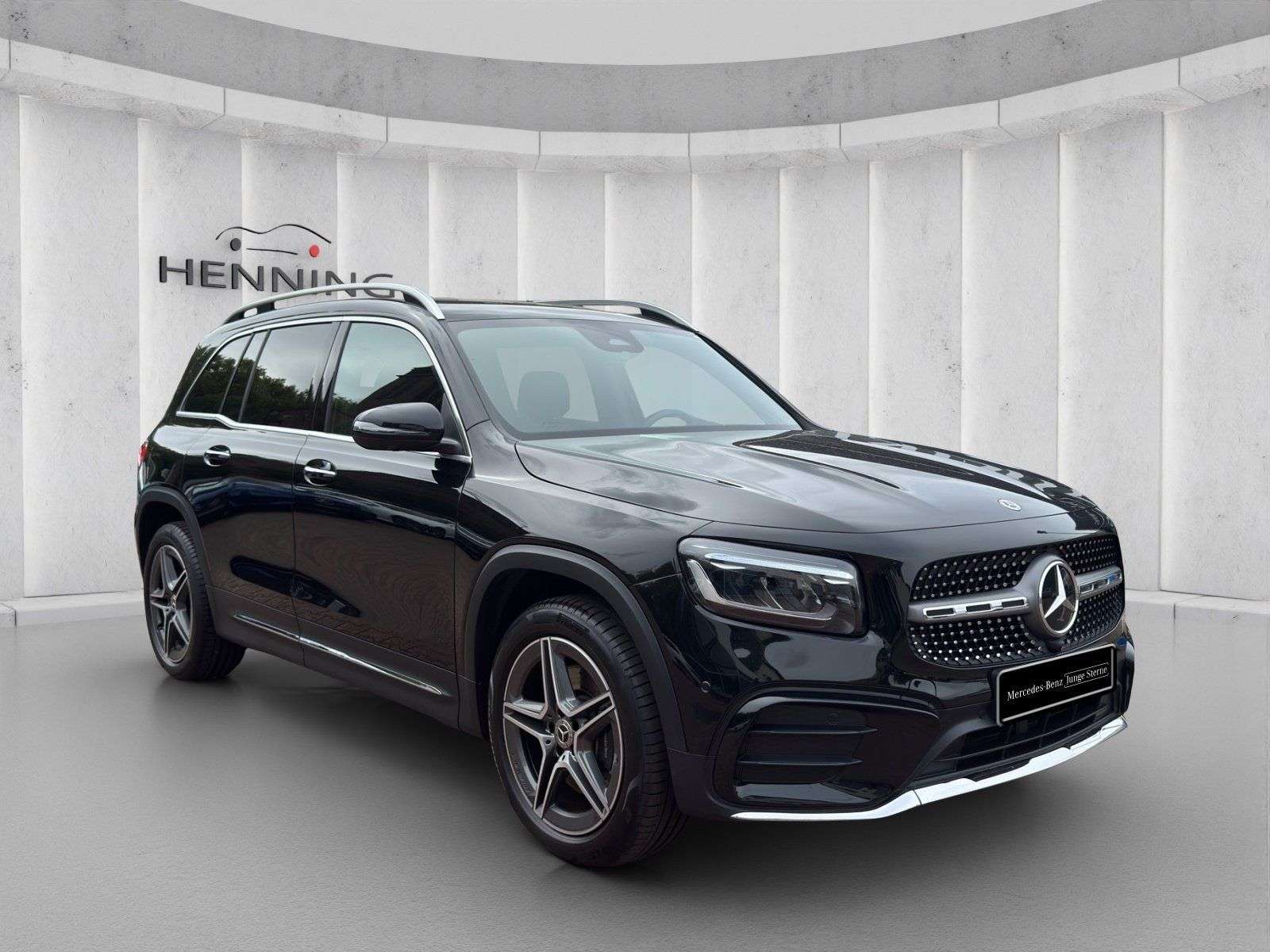 Mercedes-Benz GLB 220
