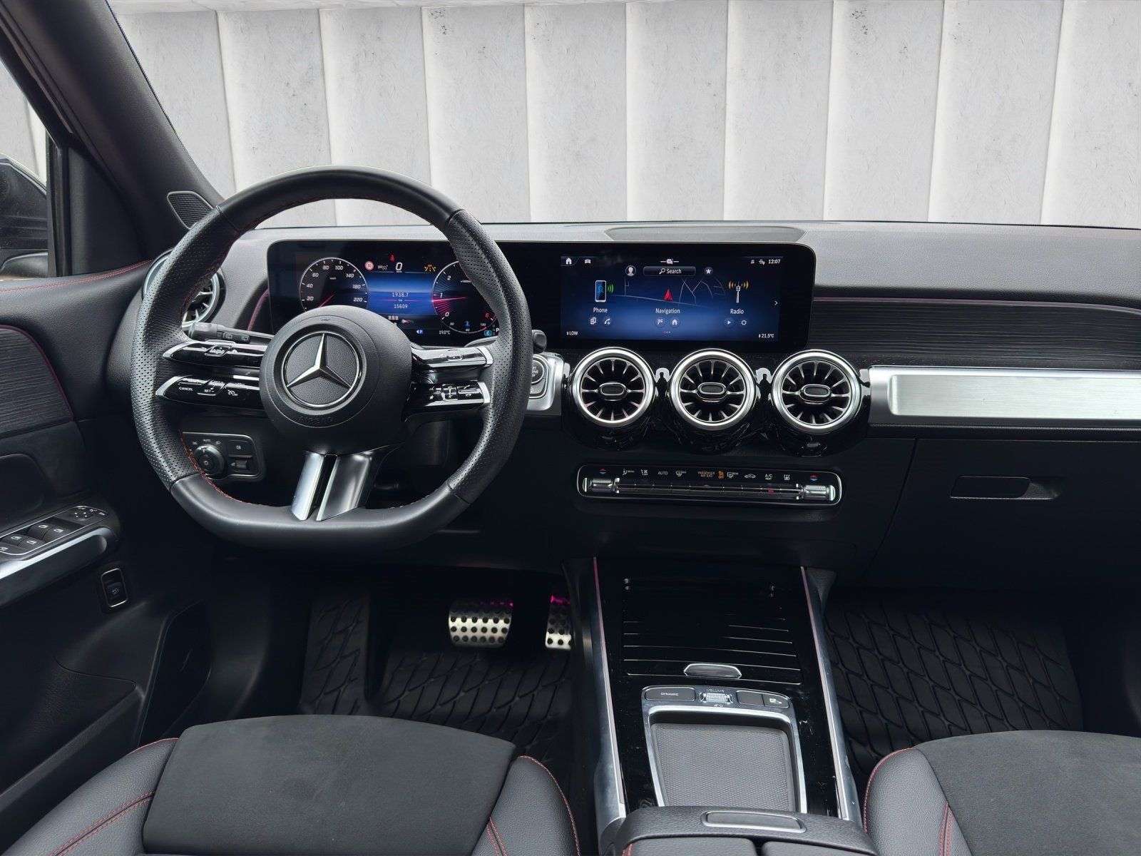 Mercedes-Benz GLB 220