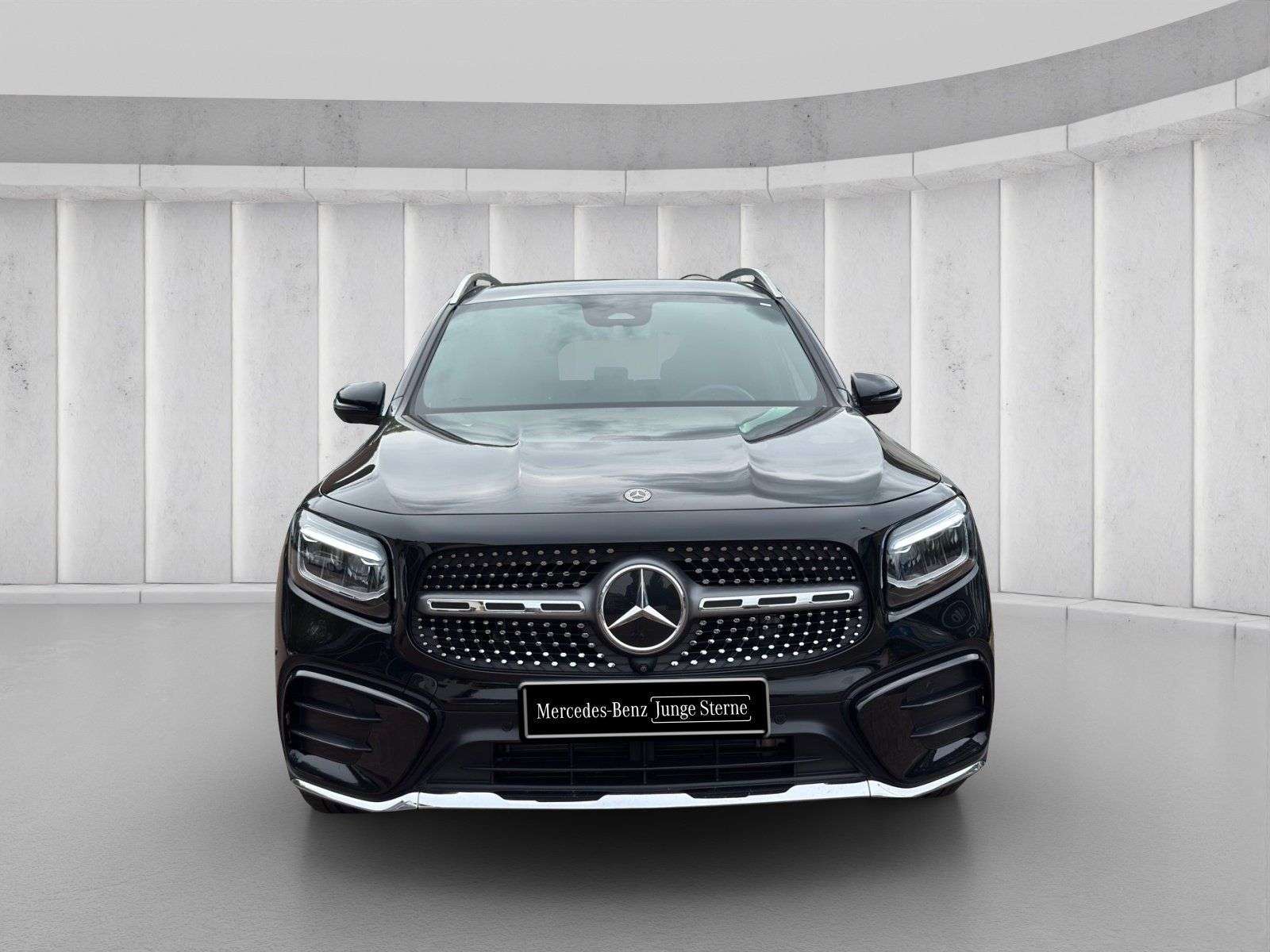 Mercedes-Benz GLB 220