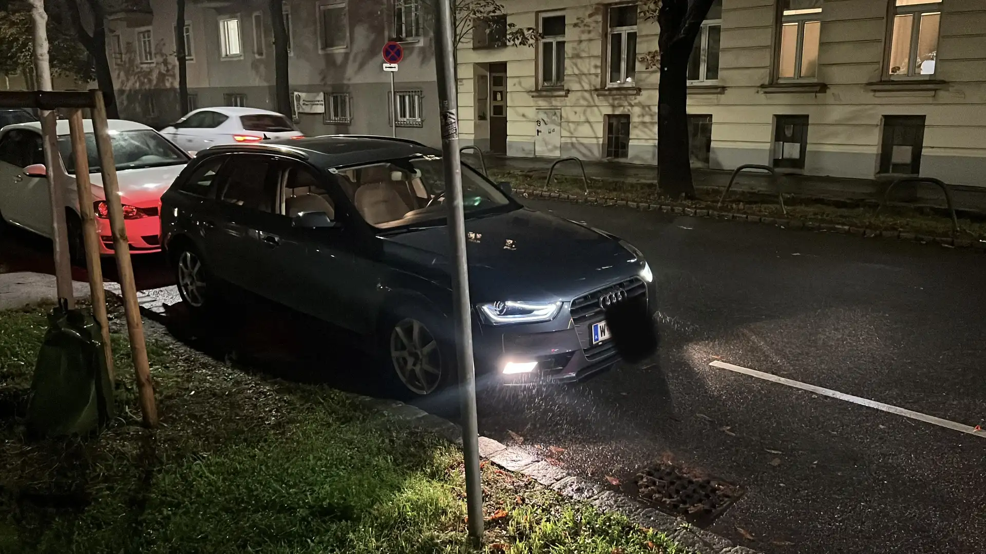 Audi A4 Export-Avant 2,0 TDI Quattro Aut. Blau - 1